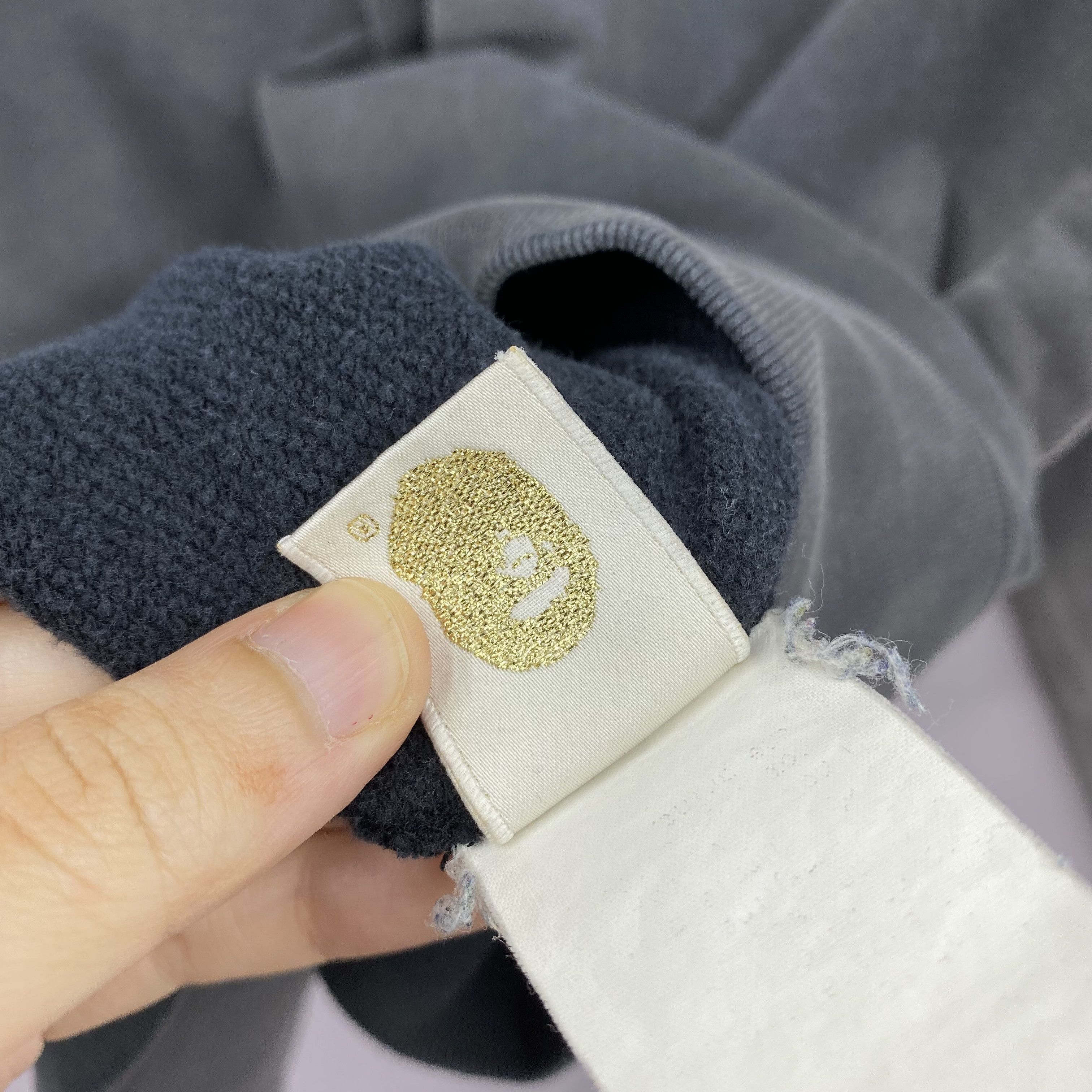 Bape Vintage BAPE A Bathing Ape Pullover Sweatshirt Nigo Era Size US M / EU 48-50 / 2 - 10 Thumbnail