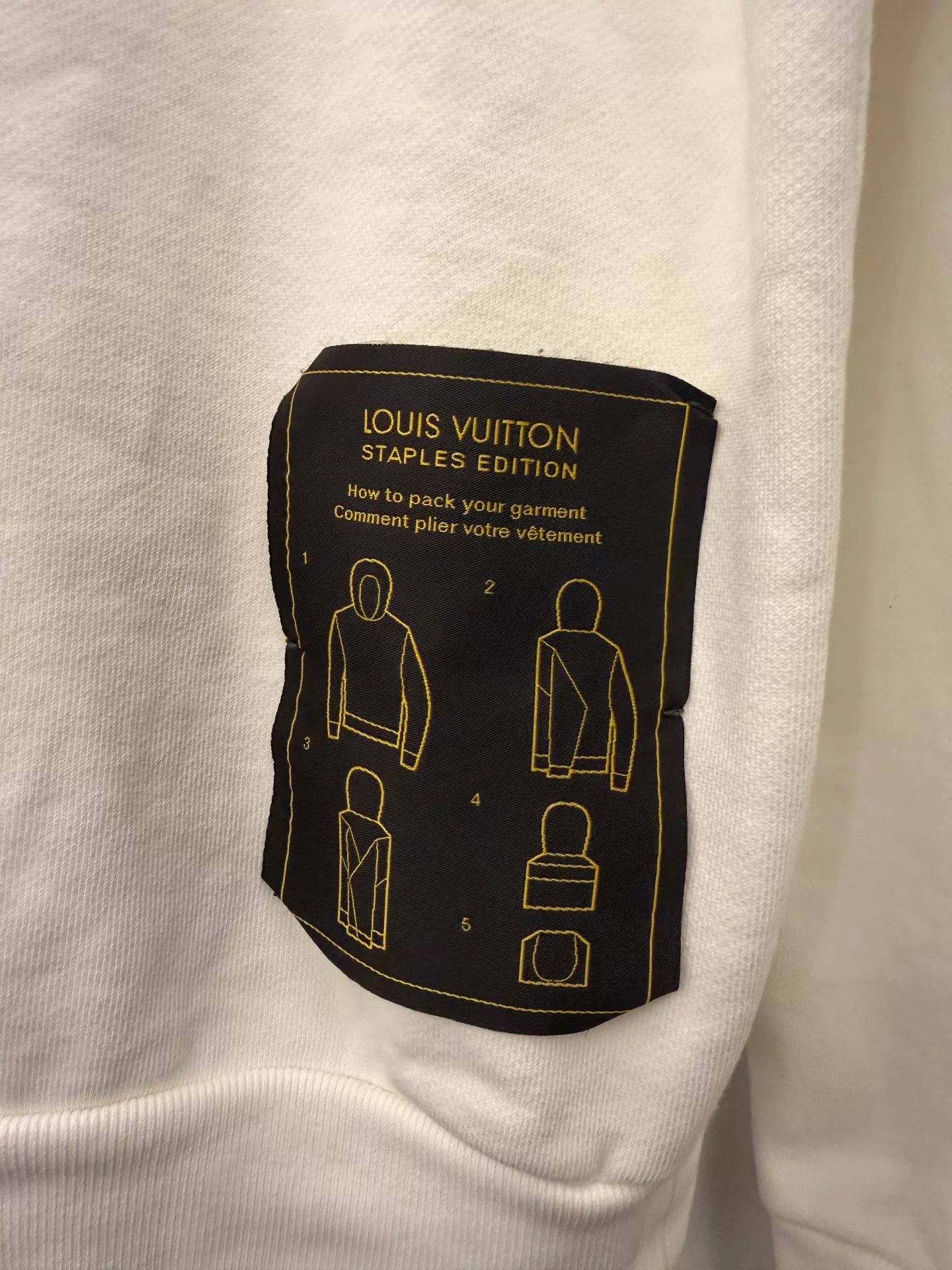 Louis Vuitton Louis Vuitton Solid Manual Sweatshirt L Neck Flaw Size US L / EU 52-54 / 3 - 4 Thumbnail