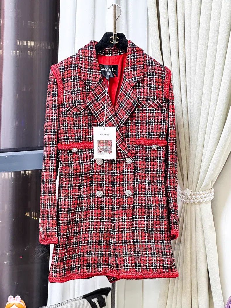 Chanel Chanel Plaid tweed double-breasted jumpsuit Size 24" / US 00 / IT 34 - 1 Thumbnail