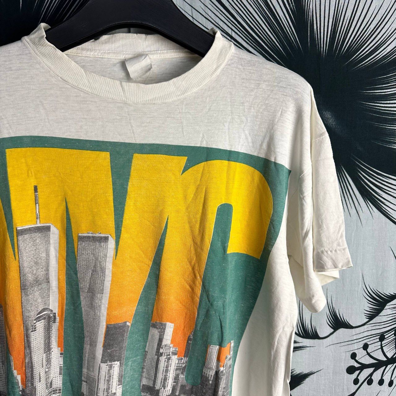 Vintage Vintage New York City Faded Distressed Boxy Fit T-Shirt Size US L / EU 52-54 / 3 - 2 Thumbnail