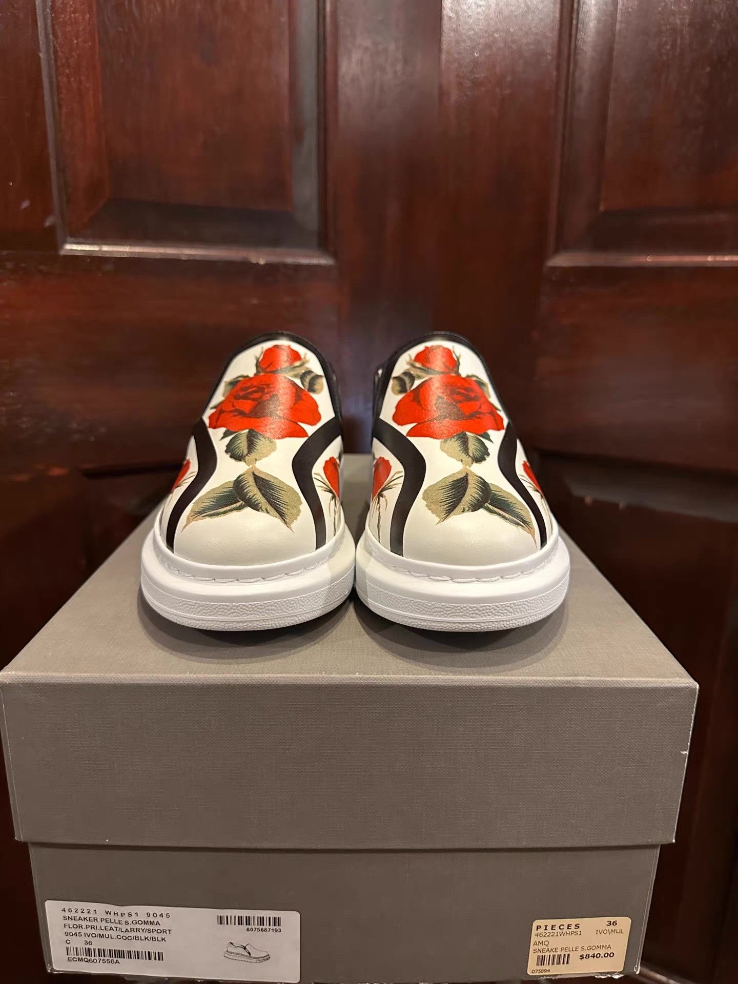 Alexander McQueen Alexander McQueen 17SS Mainline White Floral‑Print Ｑ25 Size US 6 / IT 36 - 1 Thumbnail