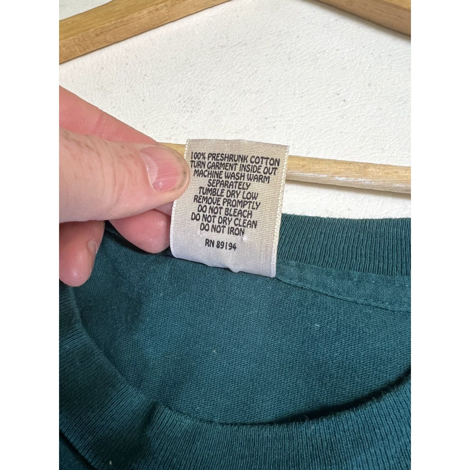 Vintage VINTAGE Eagle Vermont Nature T Shirt Medium Green Short Sleeve Trees Single Stitch Mens 90s USA Size US M / EU 48-50 / 2 - 4 Thumbnail