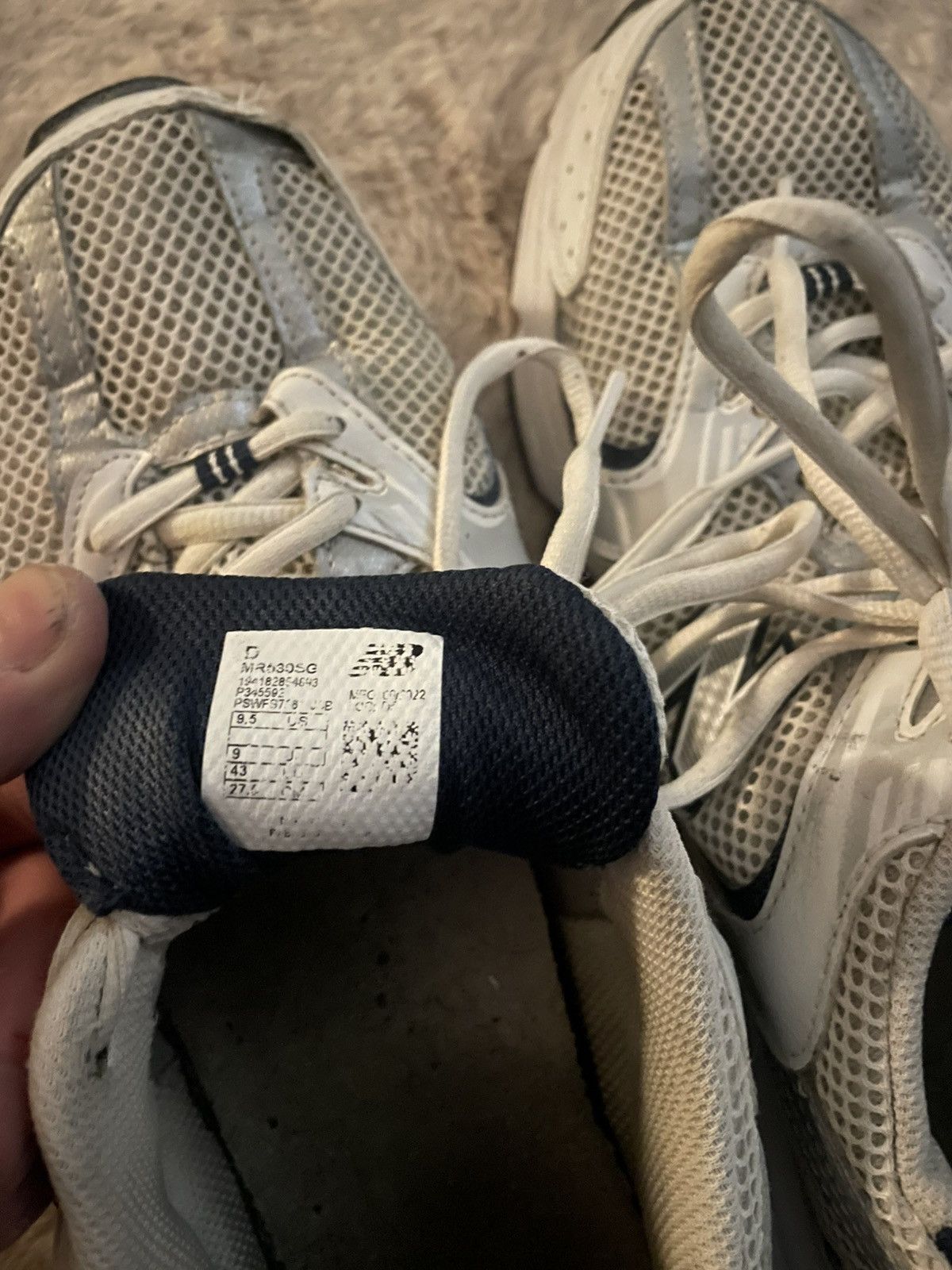 New Balance New Balance 530 White Size US 9.5 / EU 42-43 - 2 Thumbnail