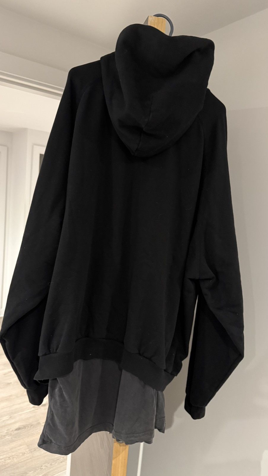 Balenciaga Mirror Balenciaga Patched T-Shirt Hoodie Oversized Size US L / EU 52-54 / 3 - 2 Thumbnail