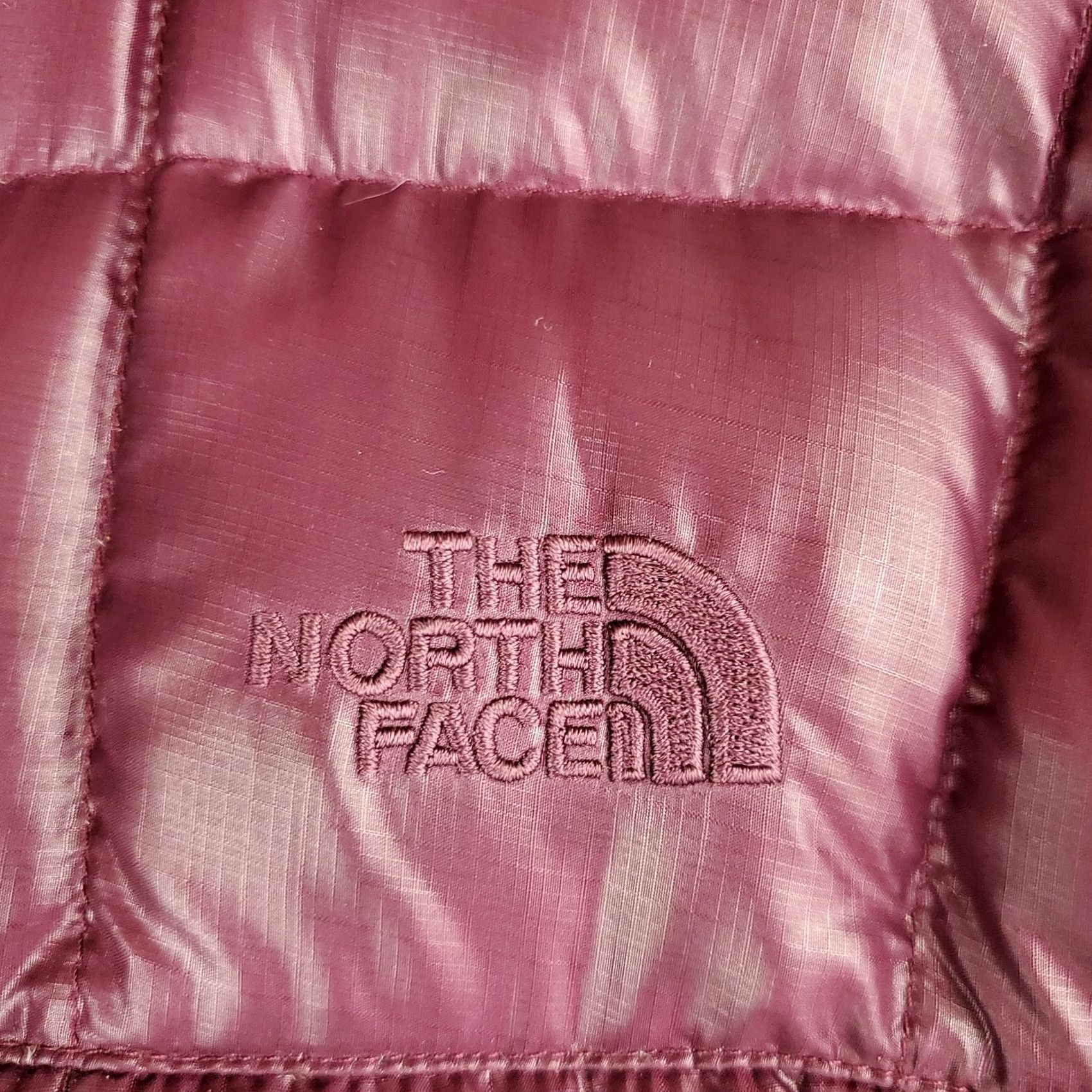 The North Face VINTAGE The North Face Jacket Womens S Purple VTG Size Goose Down Hooded Coat Size S / US 4 / IT 40 - 5 Thumbnail