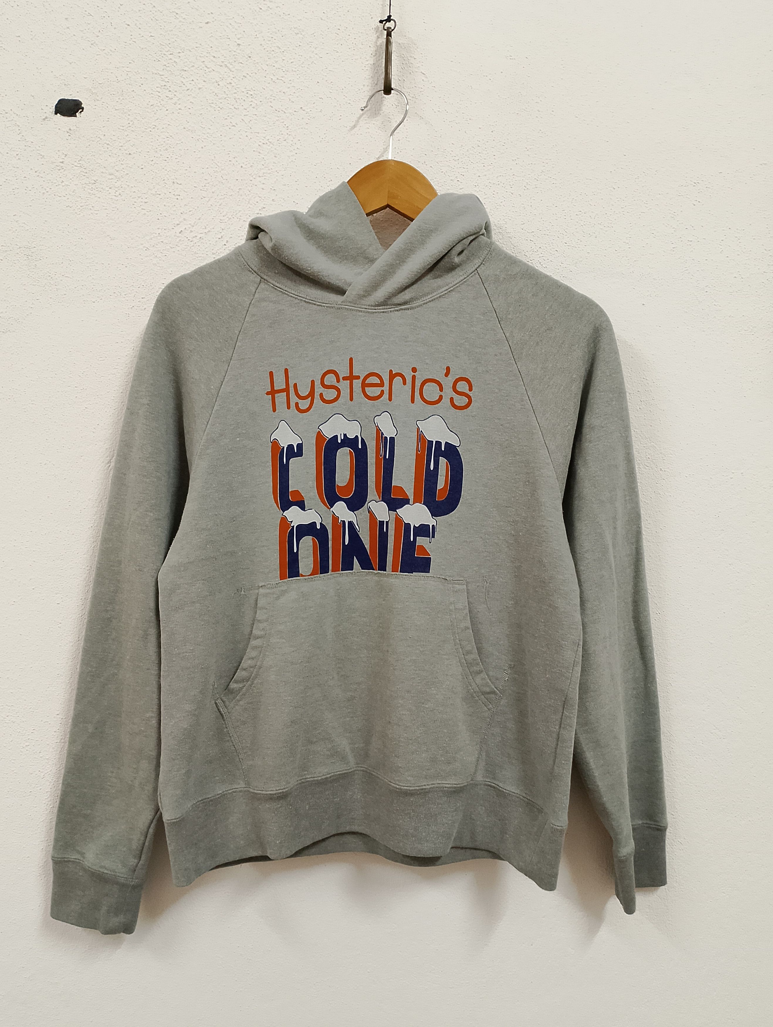 Hysteric Glamour Hysteric Glamour “Hysteric’s Cold One” Graphic Hoodie Size US S / EU 44-46 / 1 - 1 Thumbnail