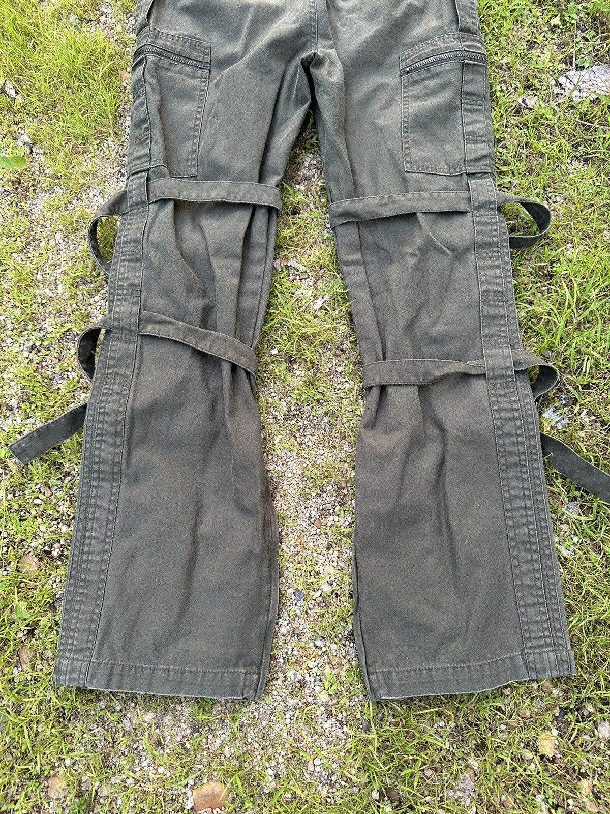 Seditionaries CRAZY VINTAGE RECTILINE JAPAN BONDAGE PARACHUTE FLARED PANTS Size US 28 / EU 44 - 12 Thumbnail