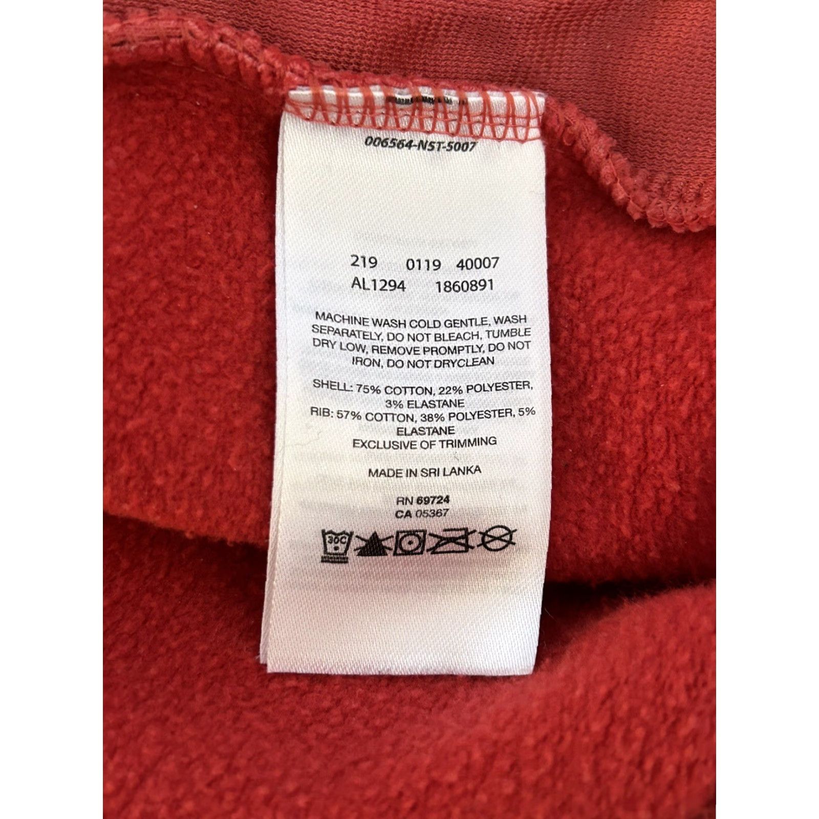 Vintage Columbia Sweater Crew Neck Red Long Sleeve Pullover Womens Size S Size S / US 4 / IT 40 - 5 Thumbnail