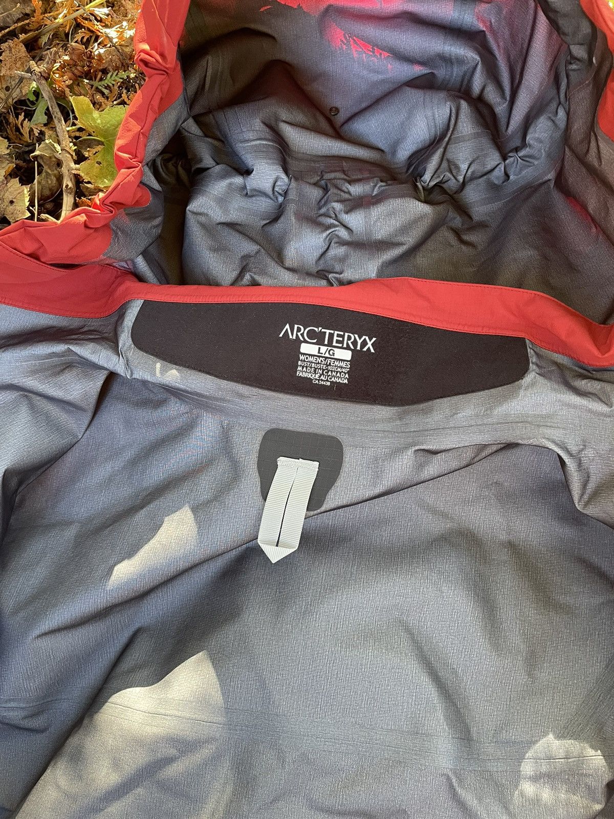 Arc'teryx × Goretex × Vintage DSWT Arc’teryx Theta AR Jacket Red New GoreTex Rain Coat Size US S / EU 44-46 / 1 - 4 Thumbnail