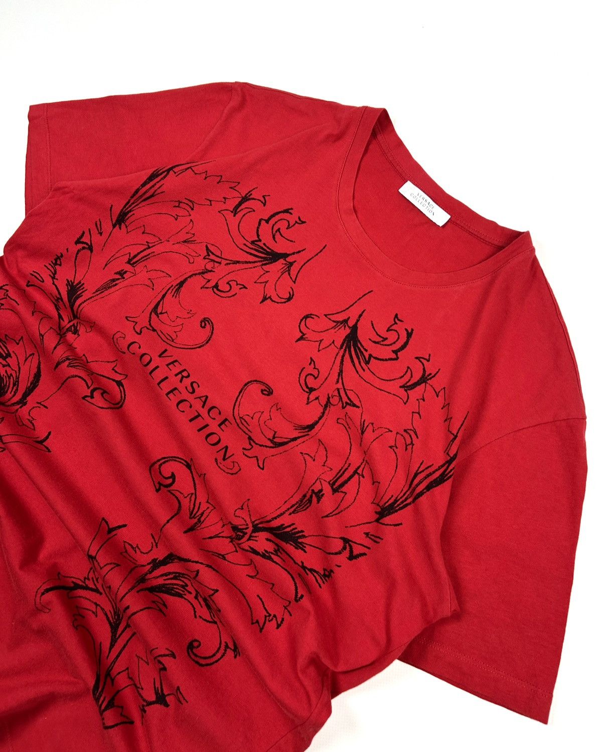 Versace Rare Versace Collection Blood Red Baroque Print Graphic Tee Size US M / EU 48-50 / 2 - 6 Thumbnail