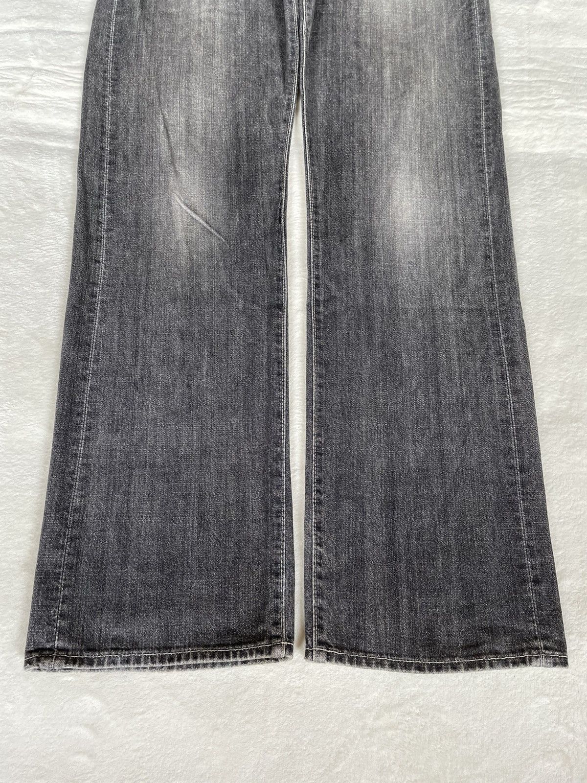 Japanese Brand Vintage G L Heart Faded Mudwash Denim Jeans Size US 33 - 3 Thumbnail
