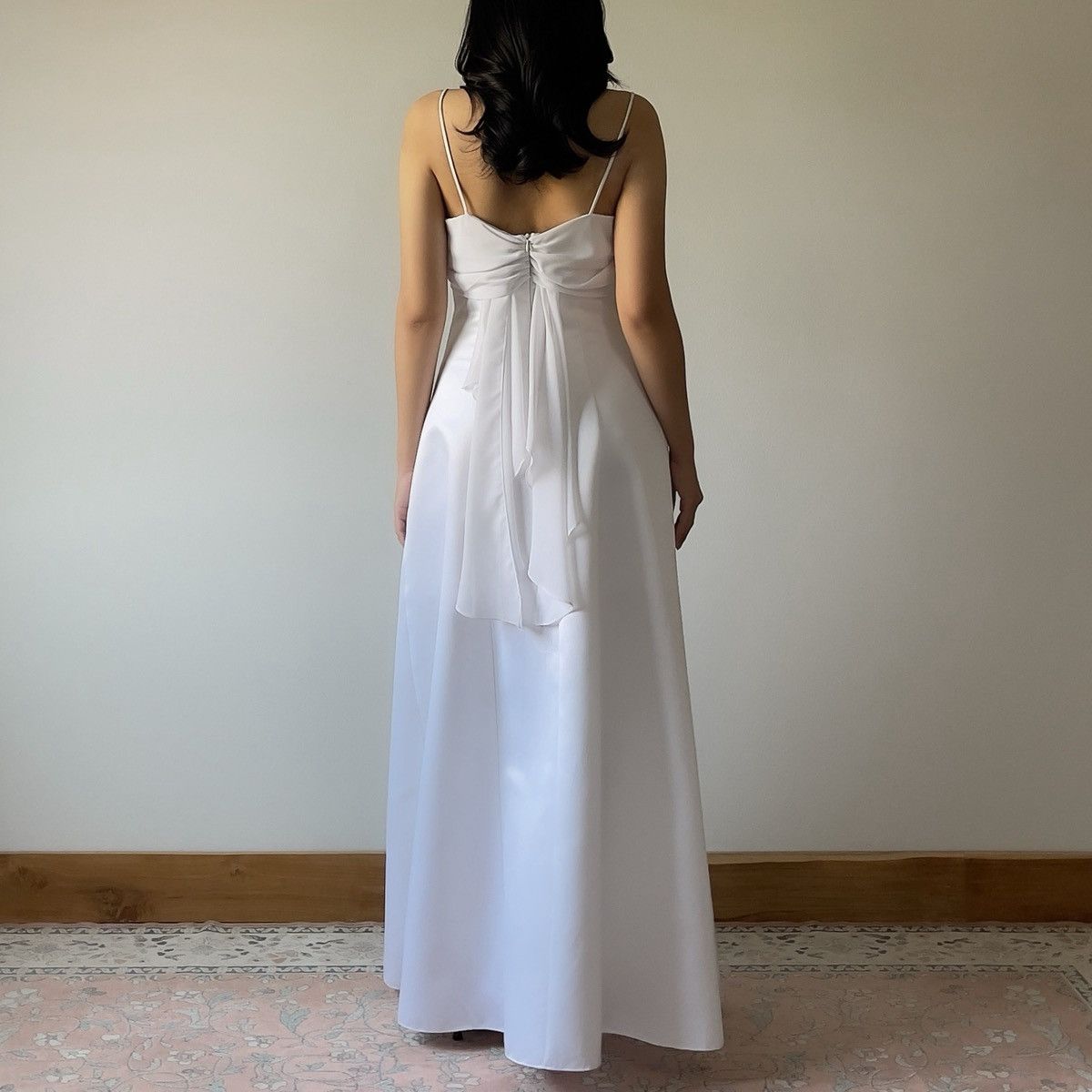 Other Vintage 1990s White Satin Chiffon Cowl Neck Gown (S–M) Size M / US 6-8 / IT 42-44 - 9 Thumbnail