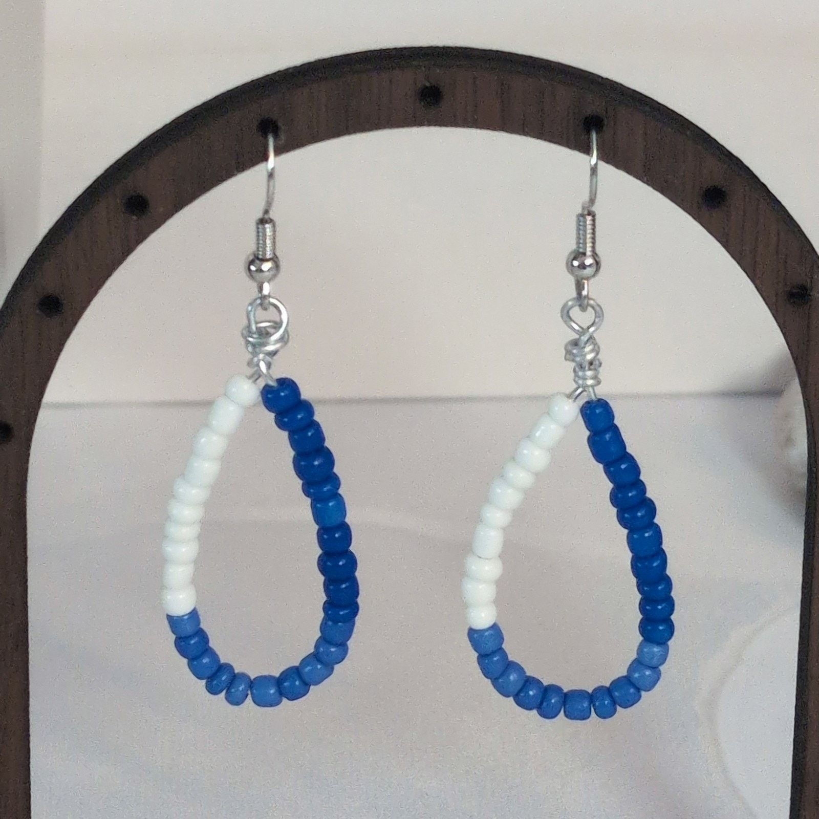 Other Fun VTG 1980s Blue & White Beaded Teardrop Dangle Earrings Size ONE SIZE - 3 Thumbnail