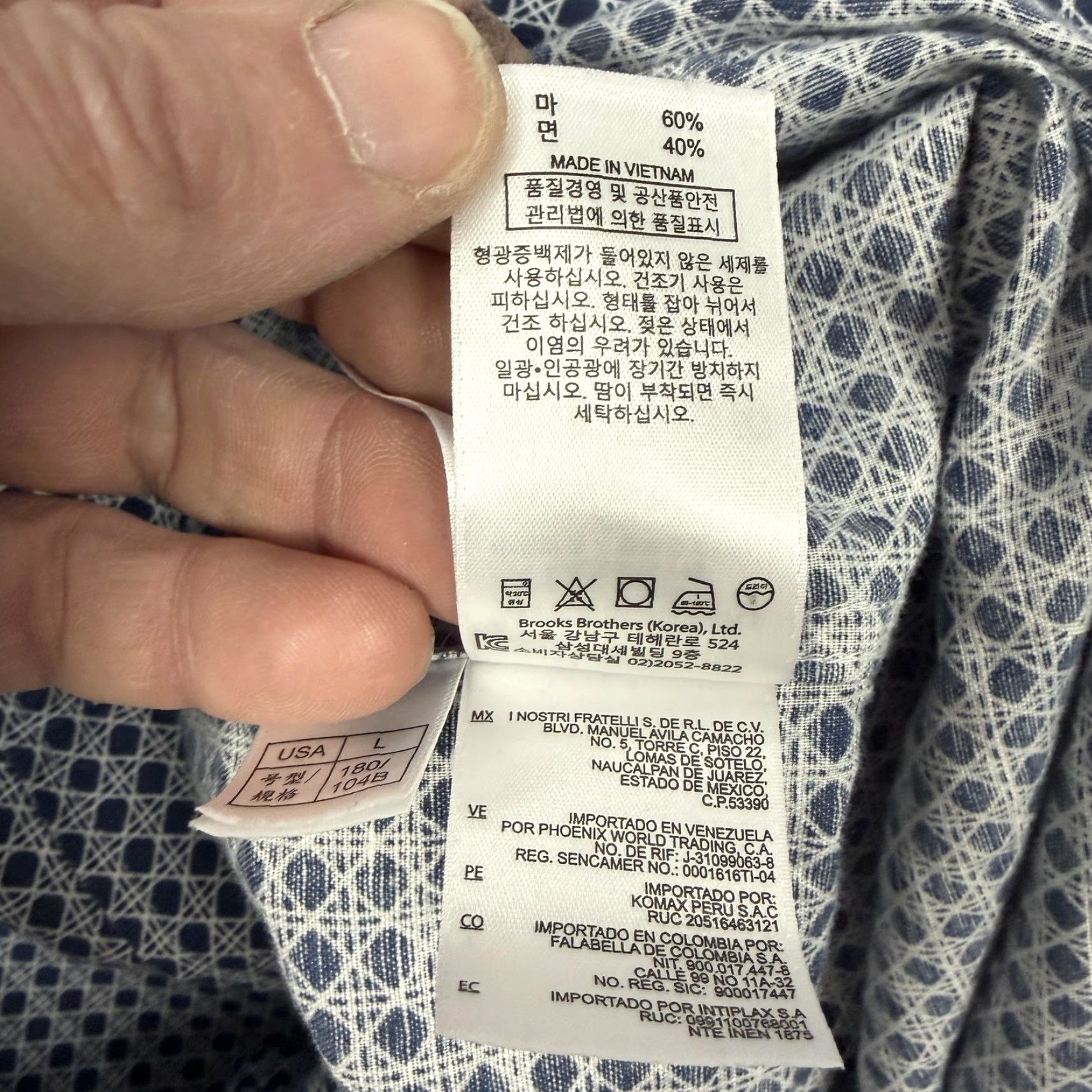Brooks Brothers Brooks Brothers 1818 Button-Up Shirt Geometric Blue Mens Large Short Sleeve Casual Preppy Lightweight Linen Cotton 60/40 Chest 48 in Size US L / EU 52-54 / 3 - 7 Thumbnail