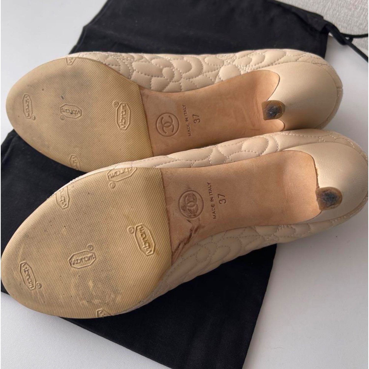 Chanel Chanel beige Camellia logo cc quilted leather pump heels sz3 Size US 6.5 / IT 36.5 - 6 Thumbnail