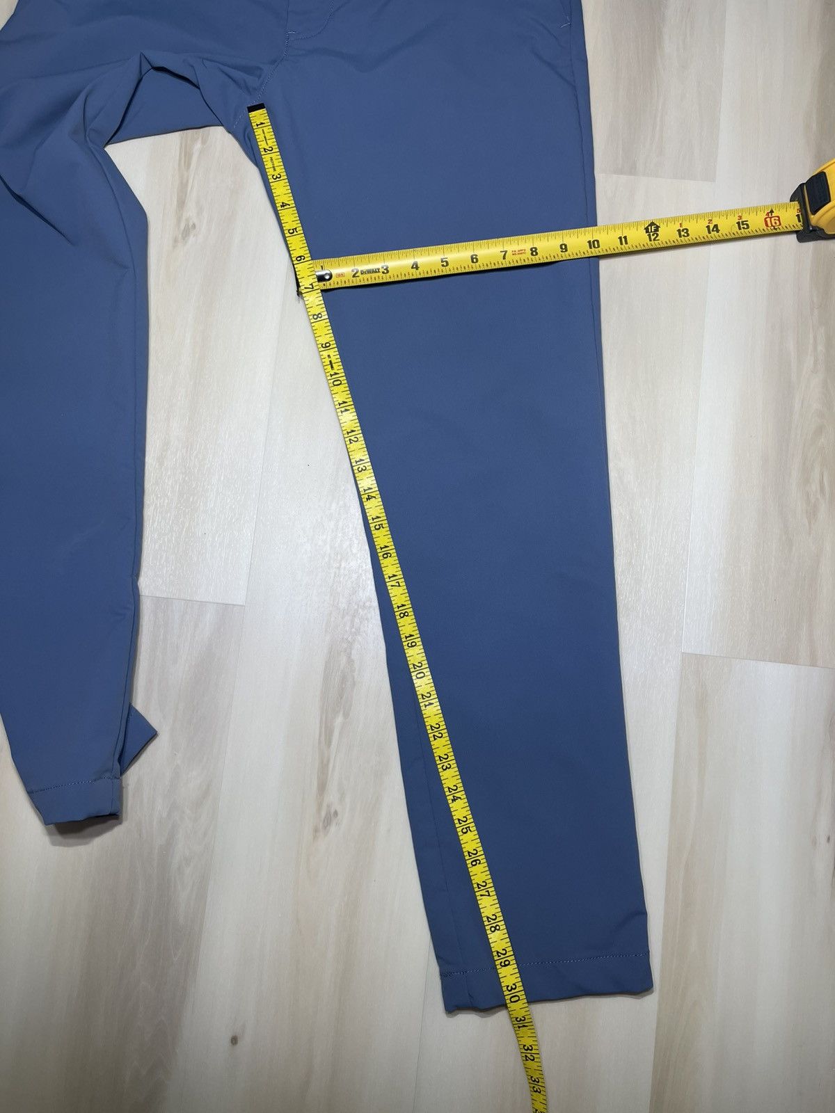 Banana Republic Banana Republic Mens Blue Chino Tech Pants Straight Sz 32x32 Size US 32 / EU 48 - 6 Thumbnail