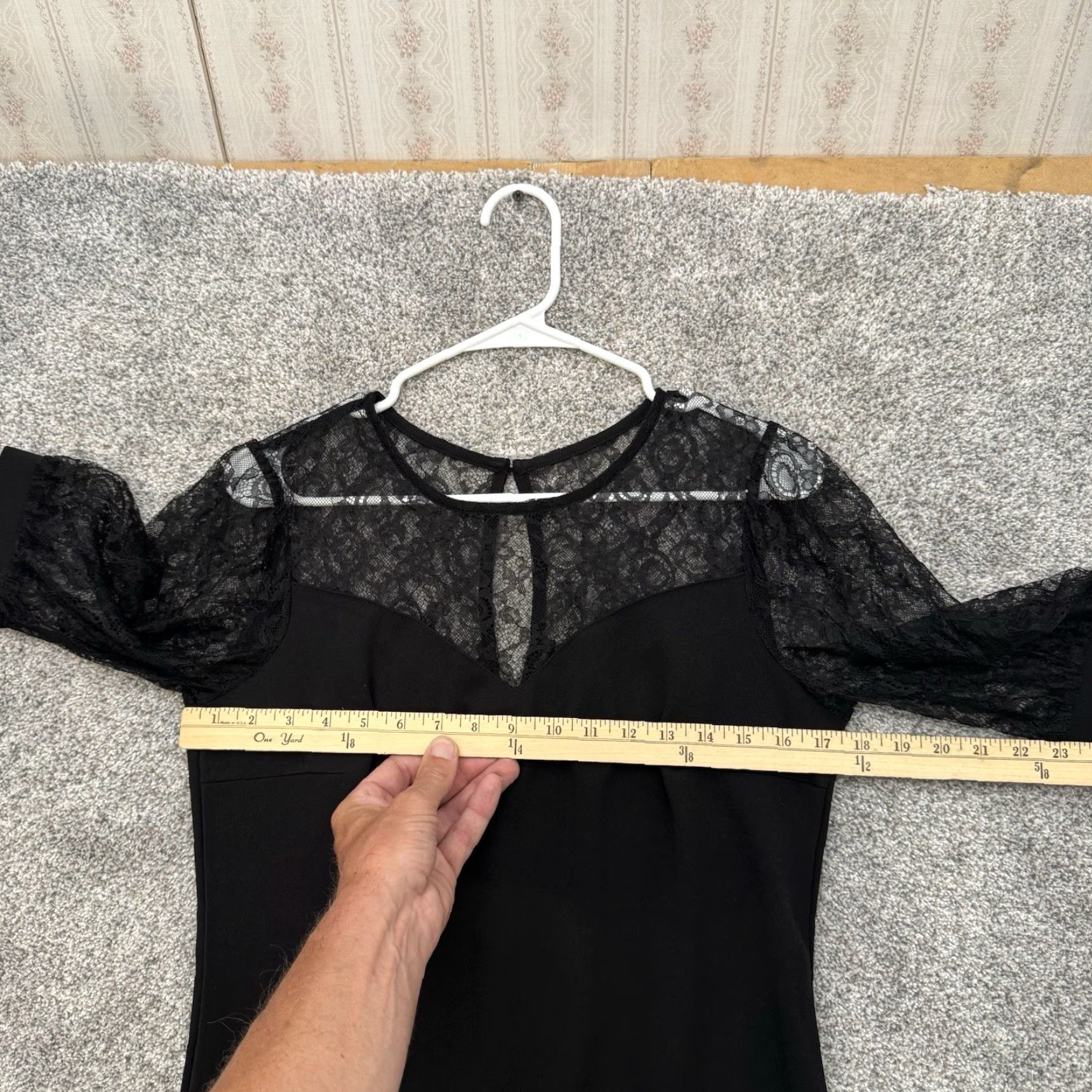 Venus Venus Dress S Black Lace Short Sleeve Sweetheart Neckline Zip Cocktail Party Size S / US 4 / IT 40 - 3 Thumbnail