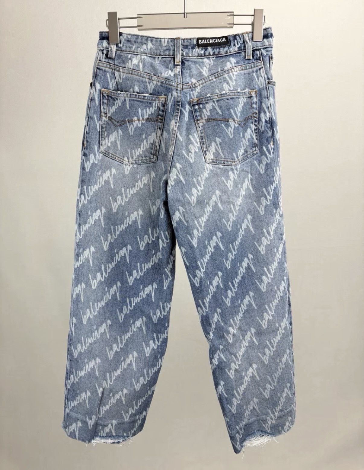 Balenciaga Brand New BALENCIAGA All-Logo Washed Denim Jeans K1 Size US 28 / EU 44 - 2 Thumbnail