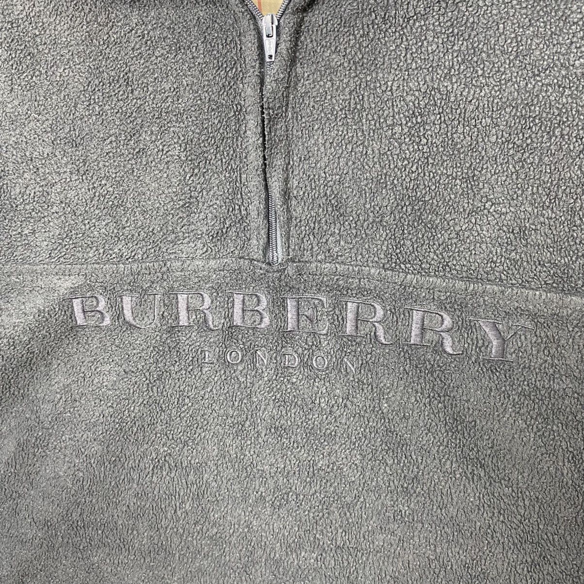 Burberry 90s BURBERRY LONDON HALF ZIPPER FLEECE SPELL OUT Size US L / EU 52-54 / 3 - 3 Thumbnail
