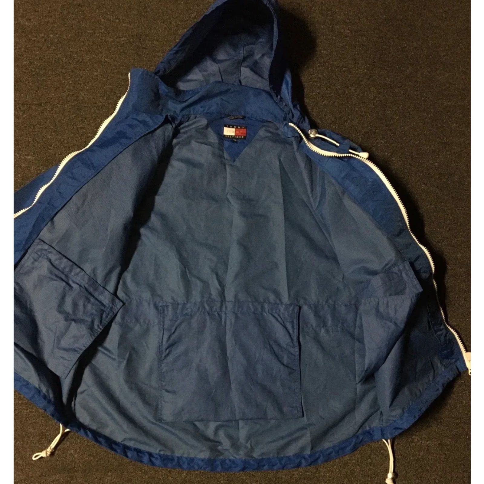 Tommy Hilfiger VINTAGE Tommy Hilfiger Flag Zip Jacket XL Men Blue 90s Hip Hop Nautical Sailing Rap College College USA USA Flag Logo Windbreaker Pockets Jacket Size US XL / EU 56 / 4 - 6 Thumbnail
