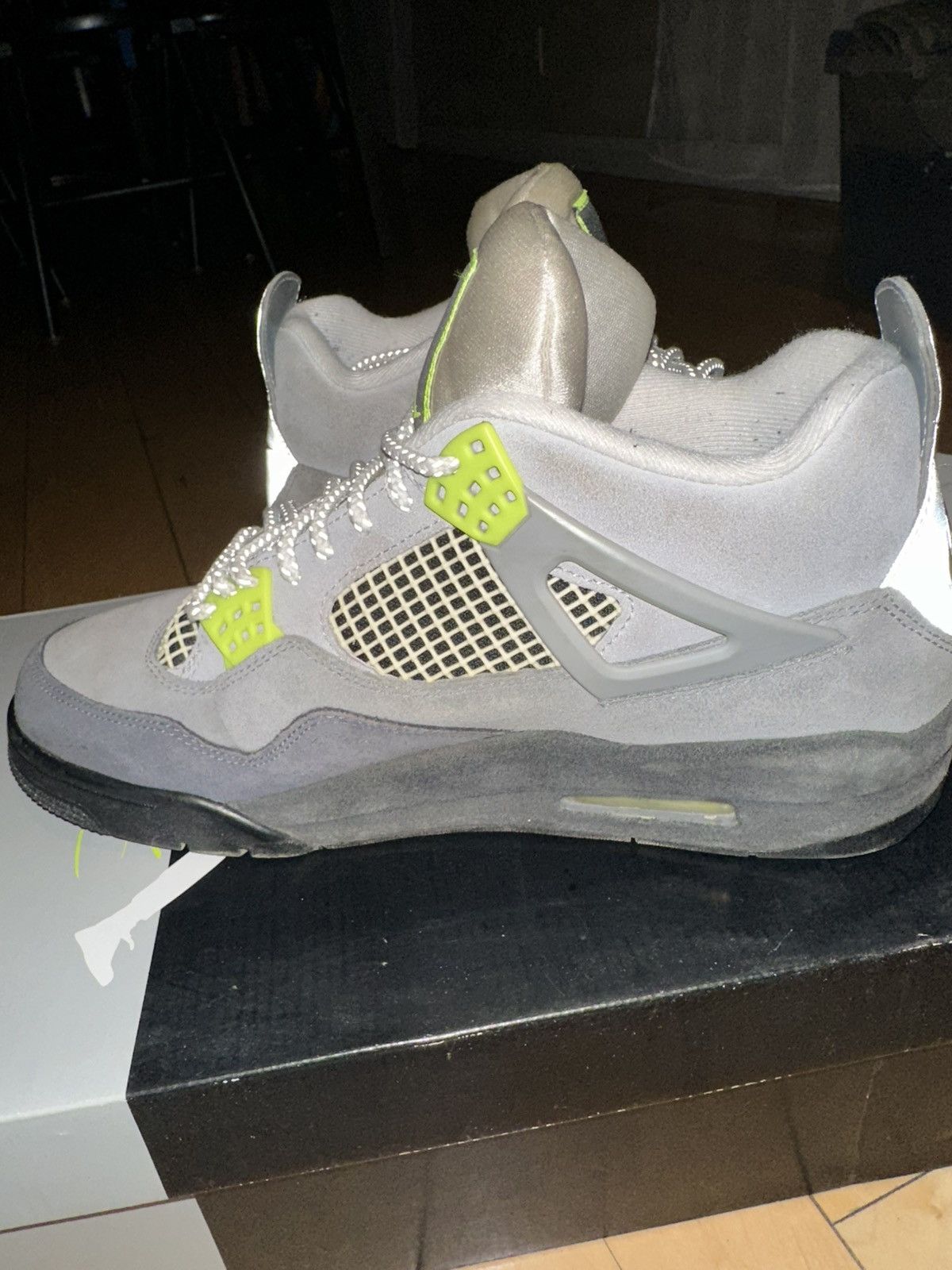 Jordan Brand Jordan 4 Neon Size US 10 / EU 43 - 2 Thumbnail