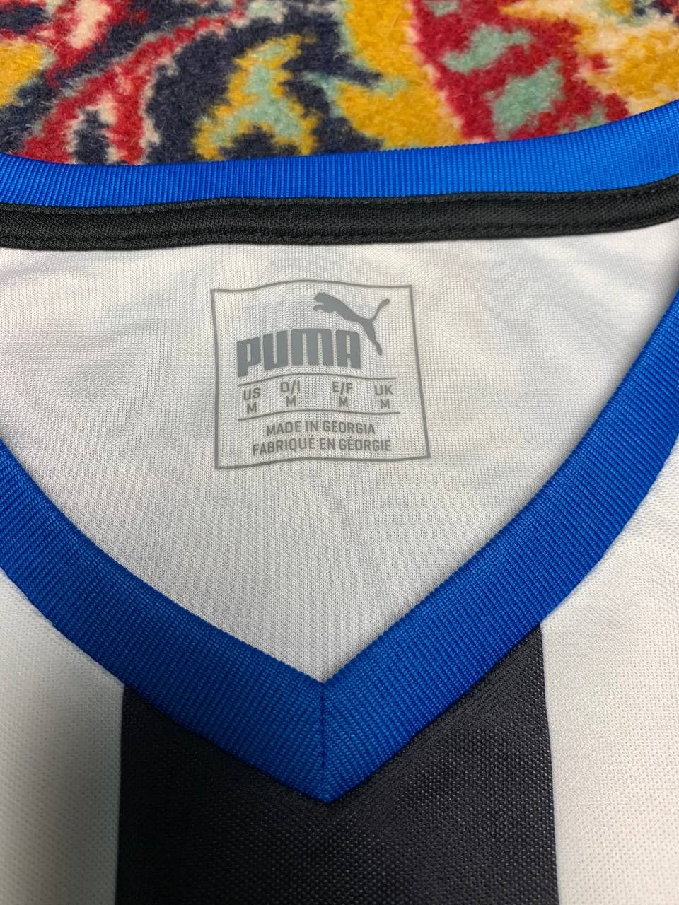 Puma Newcastle United FC 2015 Home Football Shirt Soccer Jersey Size US M / EU 48-50 / 2 - 3 Thumbnail