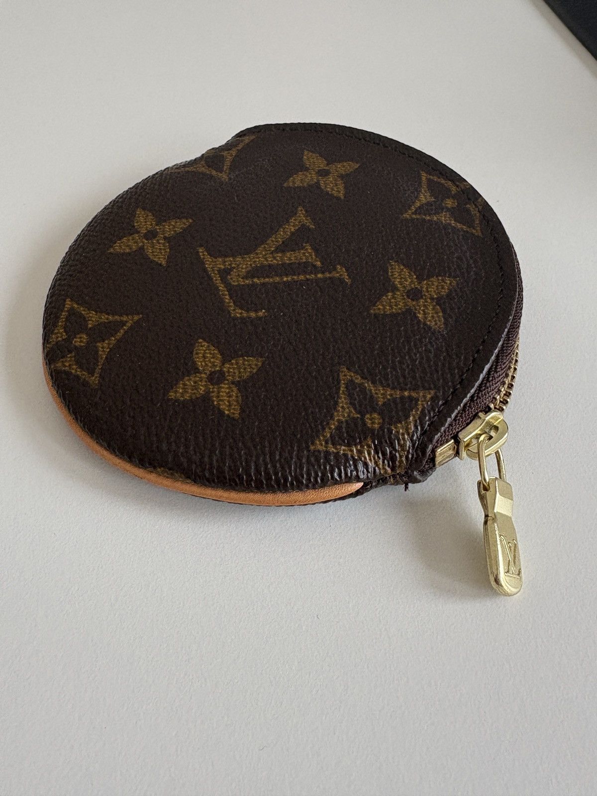 Louis Vuitton Monogram Round Coin Purse in Brown, Women's