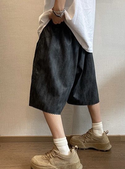 Japanese Brand × Vintage Outdoor retro washed pu leather zig-zag hem baggy shorts Size US 32 / EU 48 - 5 Thumbnail