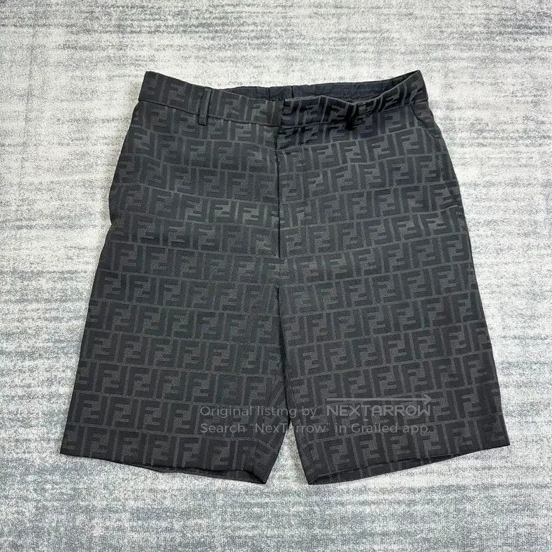Fendi Fendi Printed Logo Shorts Size US 30 / EU 46 - 1 Thumbnail