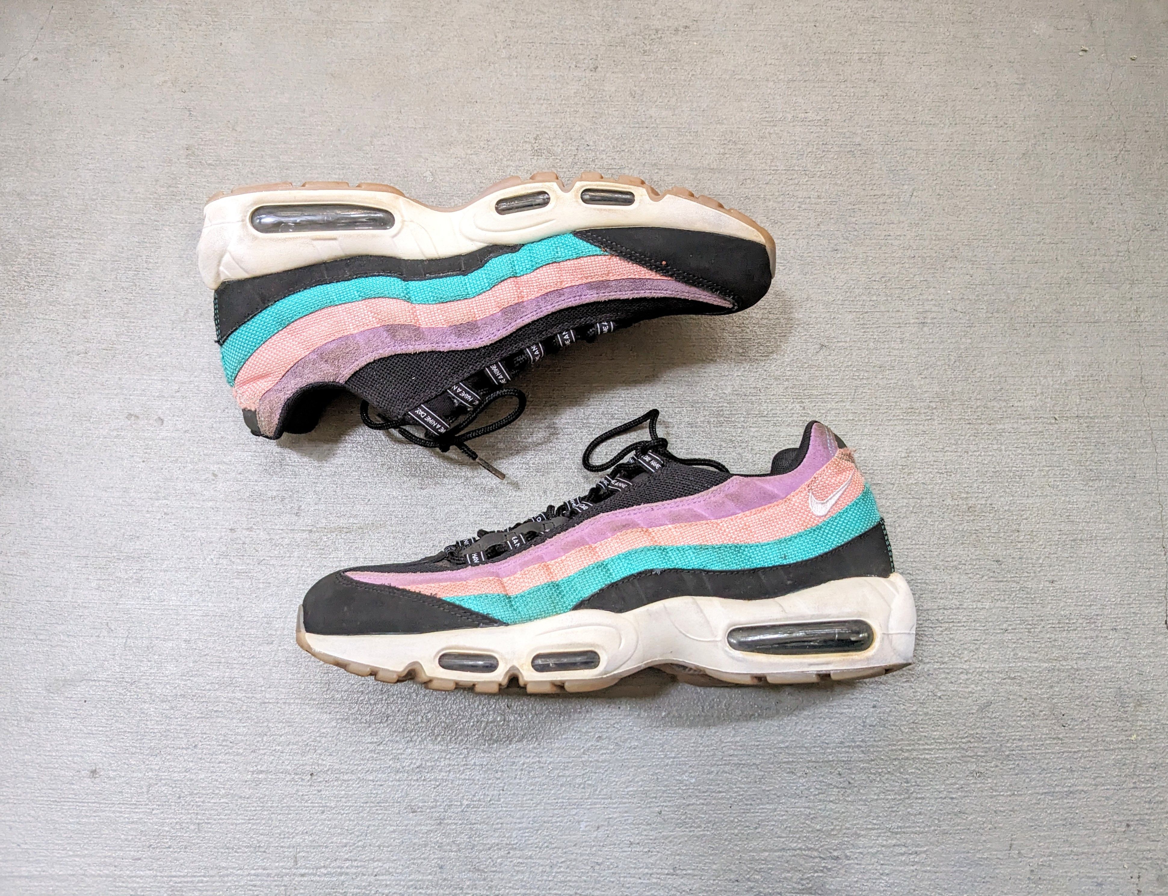 Nike Nike Air Max 95 Have a Nike Day Size 11.5 Suede BQ9131-001 Size US 11.5 / EU 44-45 - 1 Thumbnail