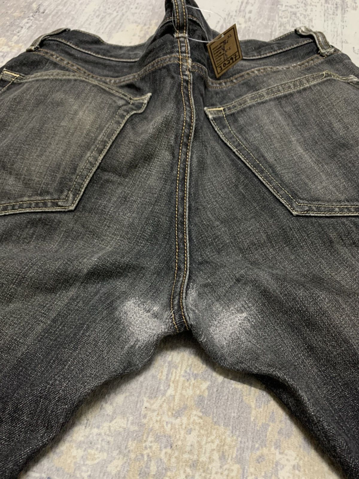 Undercover × Uniqlo W32x29 Uniqlo Jeans Faded Black Denim Jeans Size US 32 / EU 48 - 9 Thumbnail