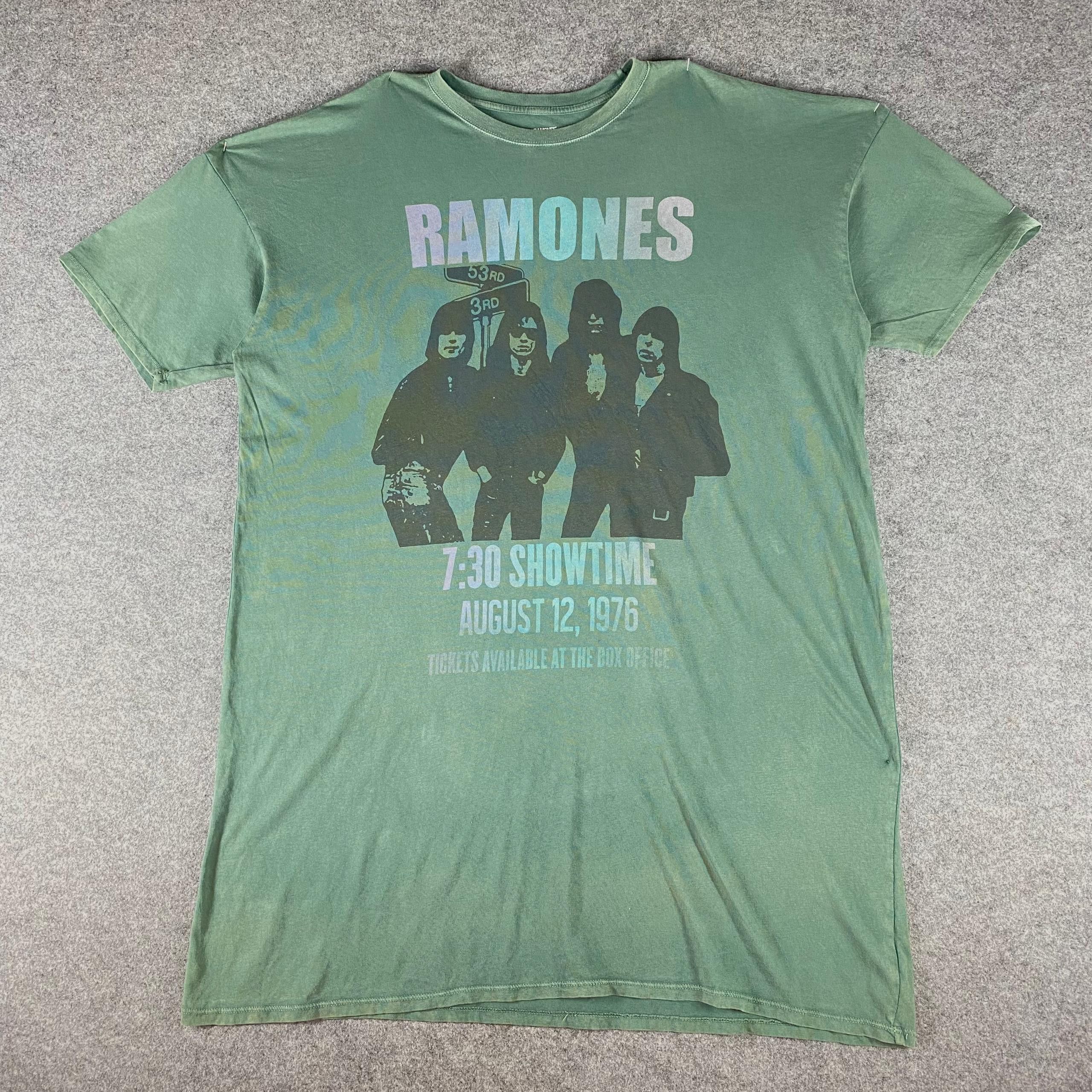 American Eagle Outfitters Ramones by American Eagle Qutfitters Tshirt Size US XL / EU 56 / 4 - 1 Thumbnail