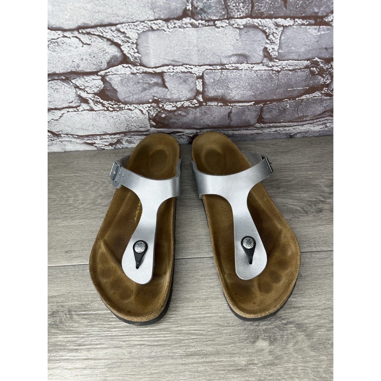 Birkenstock Birkenstock Gizeh Silver Birko Flor Leather Thong Sandals Wo Size US 8 / IT 38 - 2 Thumbnail