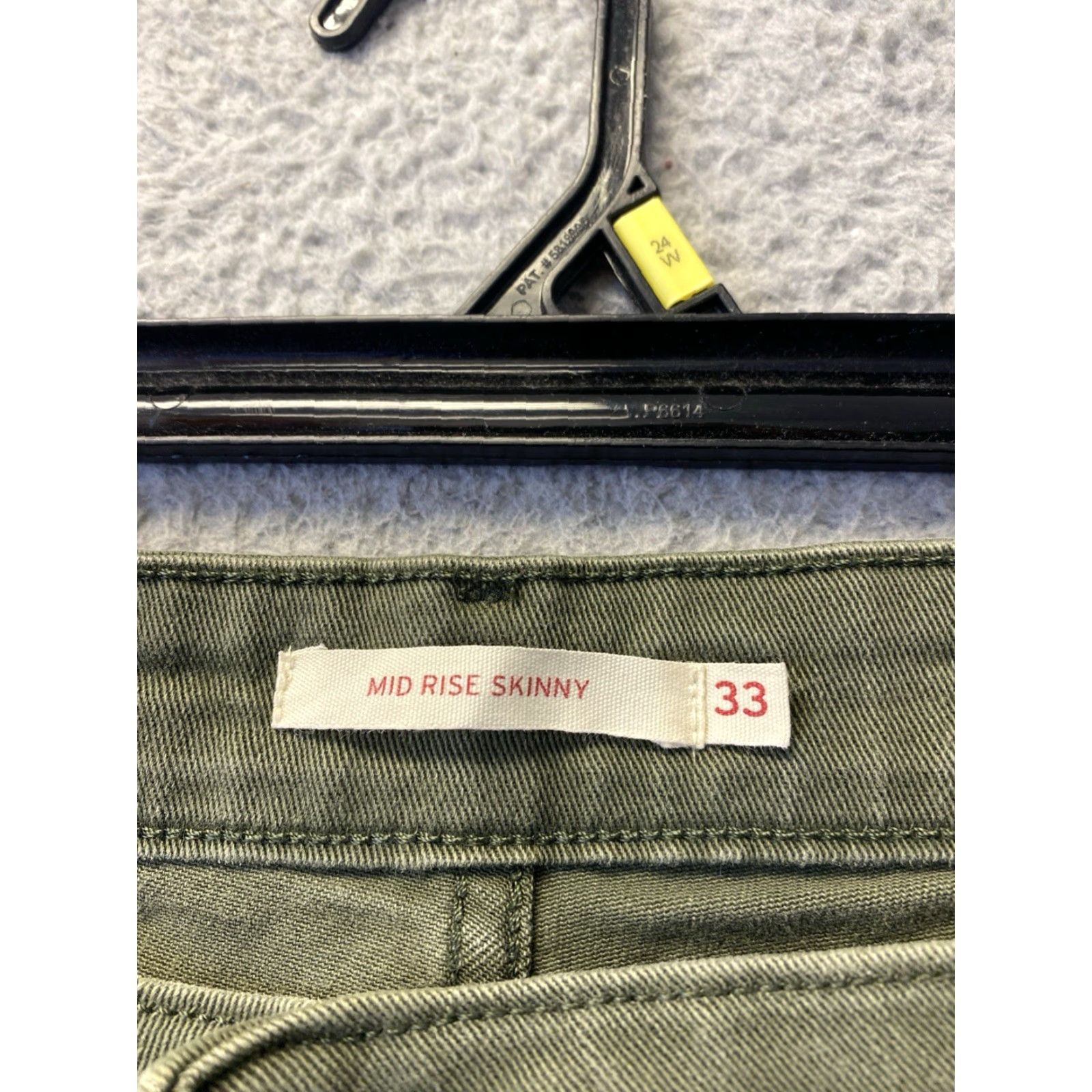 Levi's Levi's Women's Mid Rise Skin Jeans Pants 34x30 Green Denim Cotton Elastodiene Straight Leg Relaxed Fit Front Pocket Back Pocket Coin Pocket Womens Size 24" / US 00 / IT 34 - 3 Thumbnail