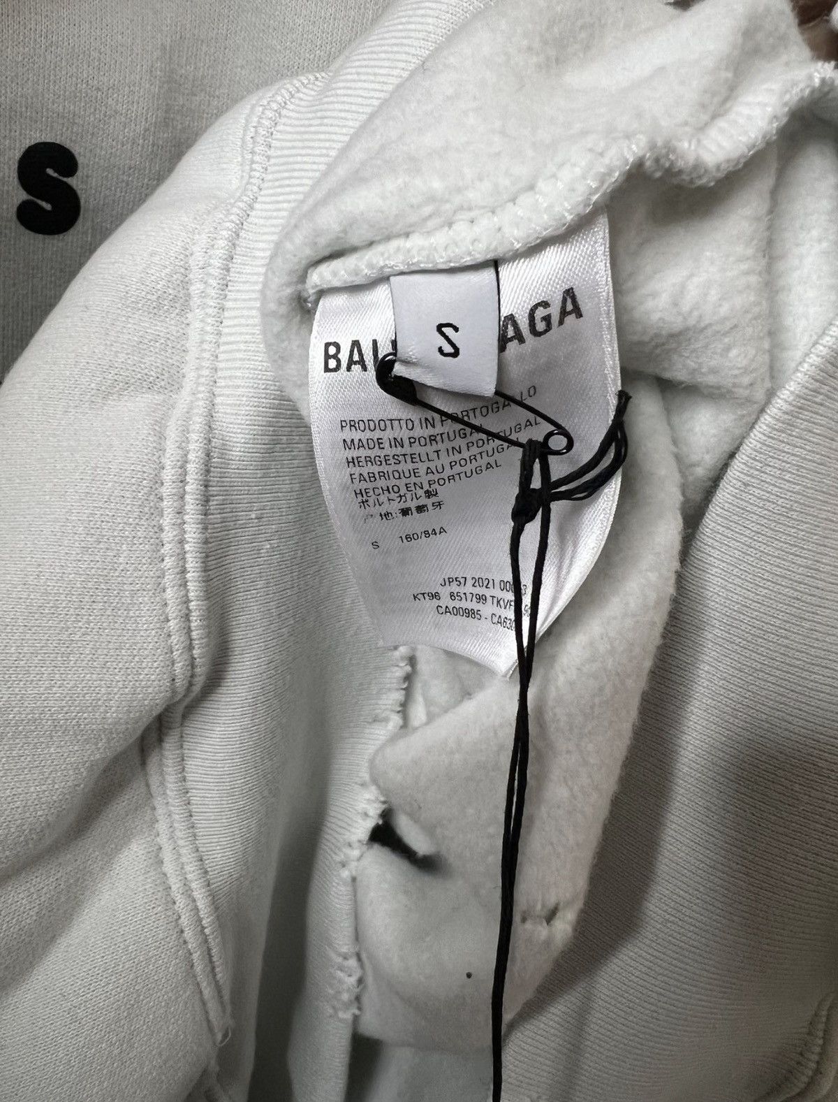 Balenciaga Balenciaga “Hi My Name Is” FW21 Distressed Hoodie Size US S / EU 44-46 / 1 - 12 Thumbnail