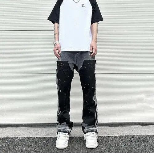 Jean Black Graffiti Wide Jeans Size US 32 / EU 48 - 1 Thumbnail