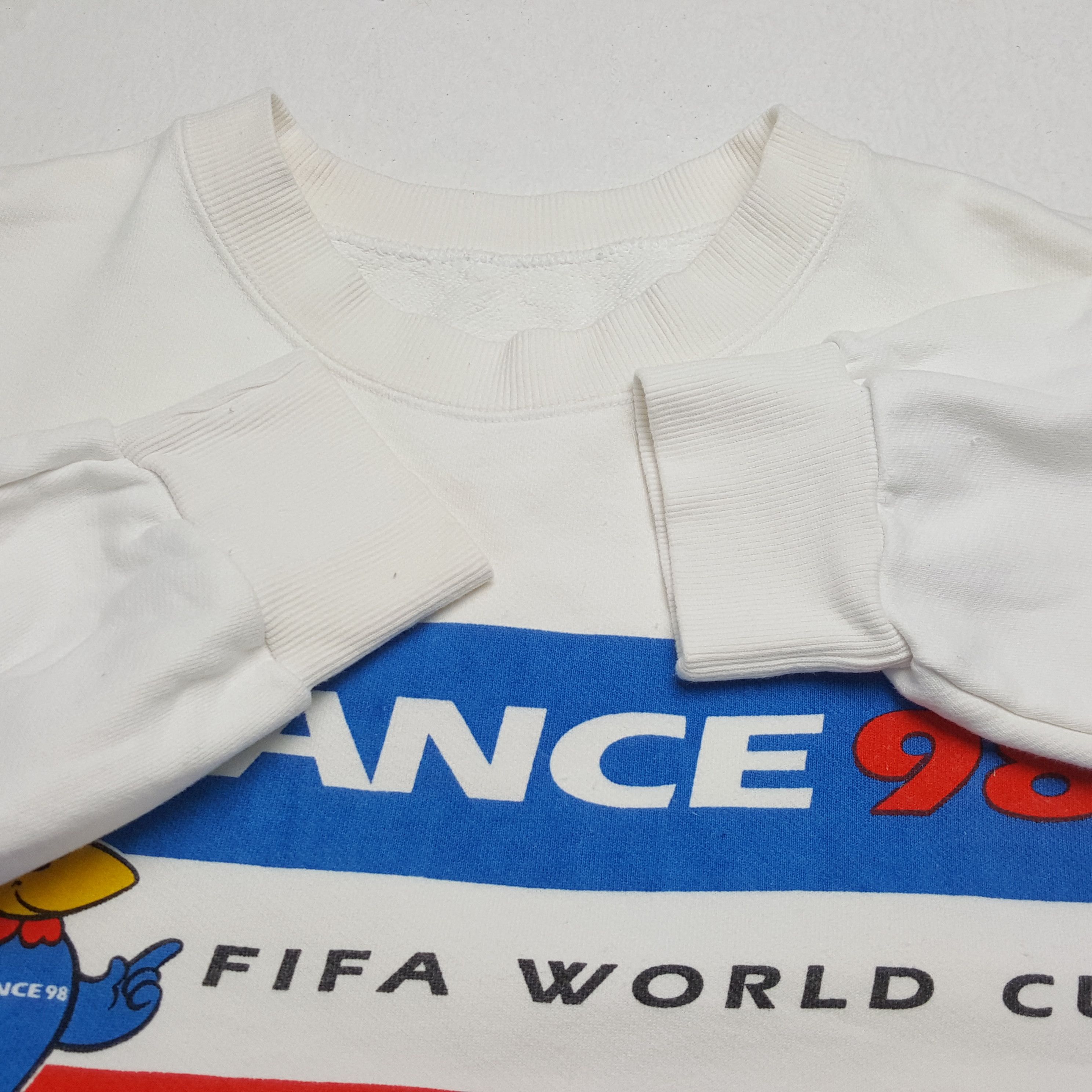 Vintage Vintage FIFA WORLD CUP FRANCE 1998 Promotion Sweatshirts Size US L / EU 52-54 / 3 - 8 Thumbnail