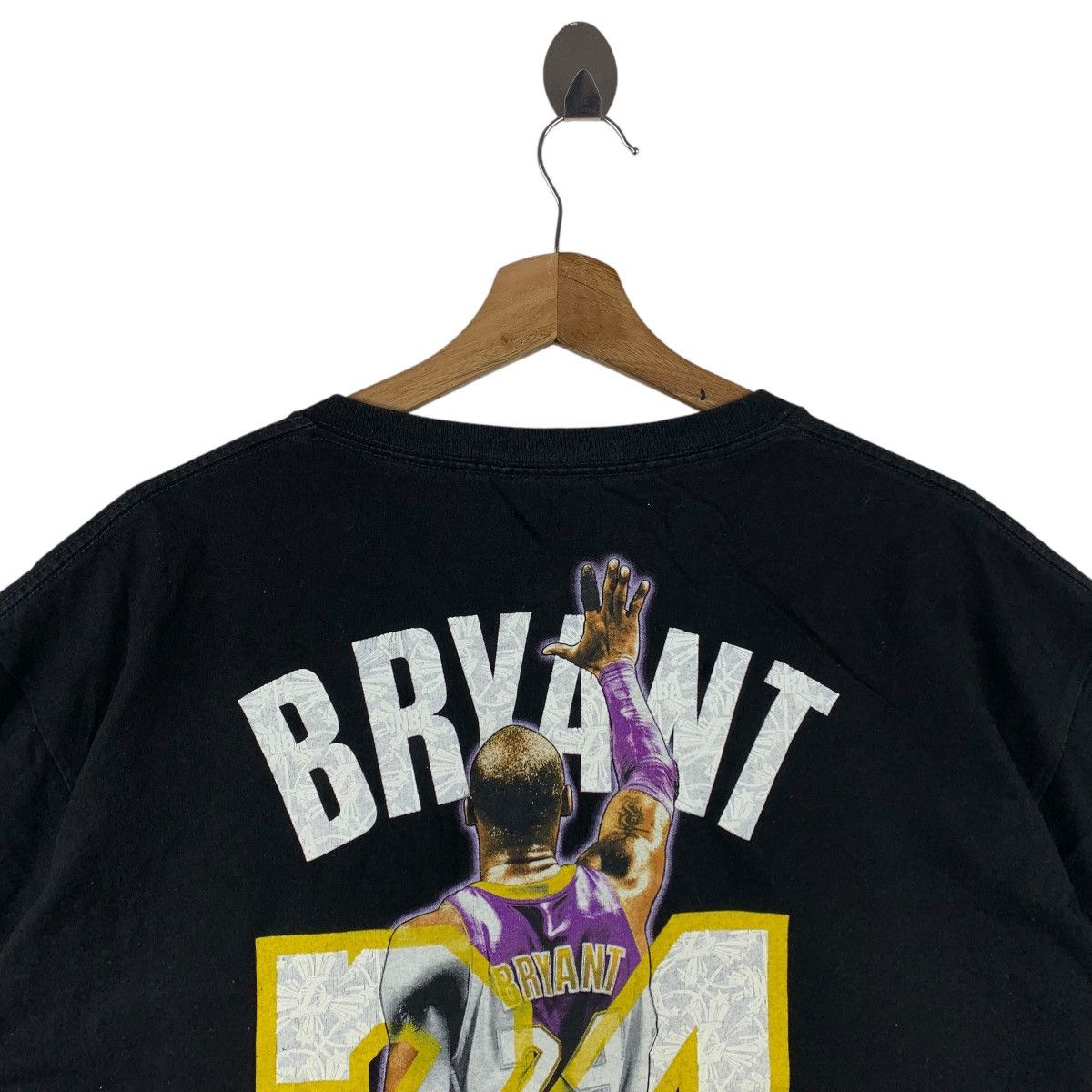 NBA Vintage Kobe Bryant "Black Mamba" NBA Exclusive Tee Shirt Size US L / EU 52-54 / 3 - 9 Thumbnail