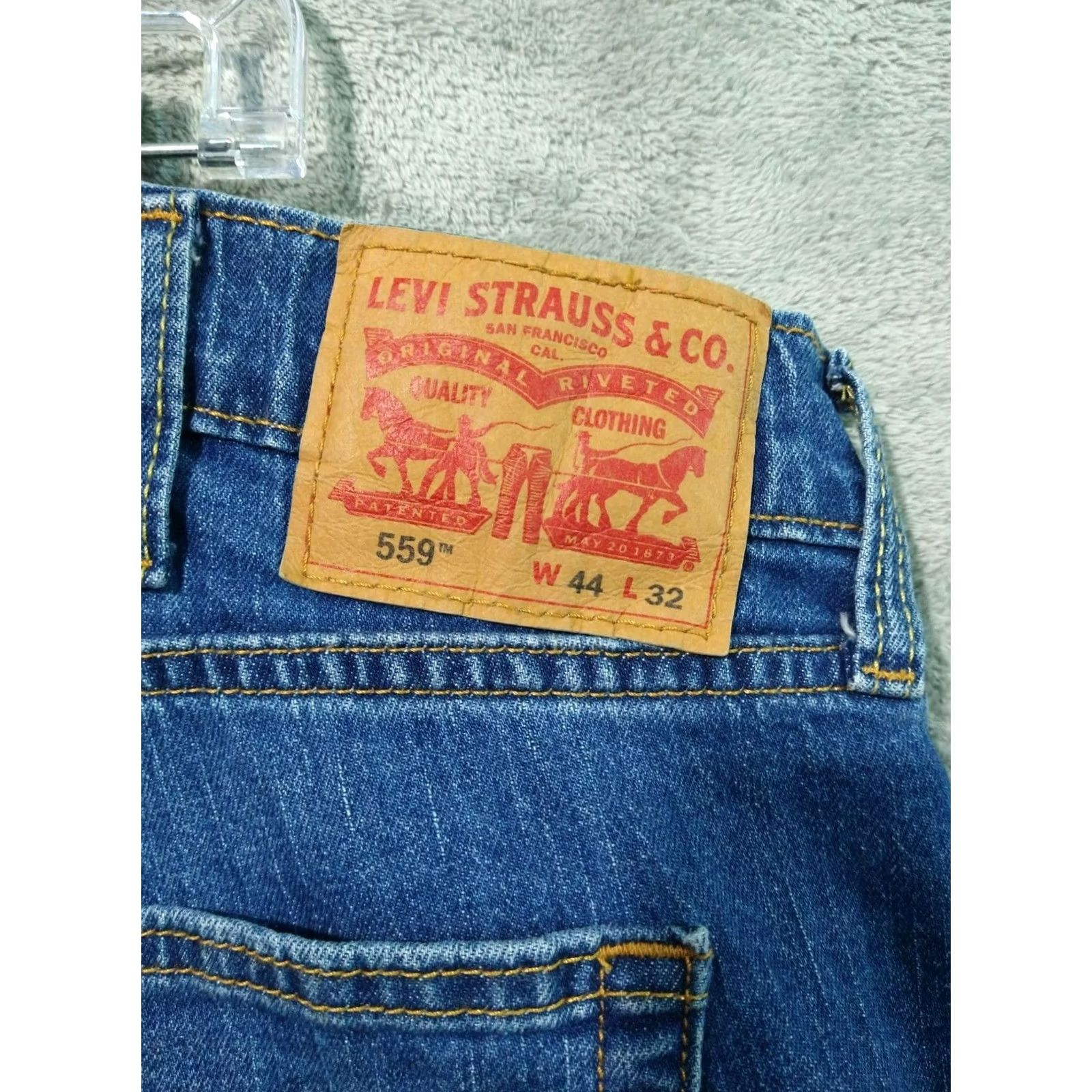 Levi's Levi's 559 Jeans Men's 44x32 Blue Denim Relaxed Fit Straight Leg Dark Wash Size US 44 / EU 60 - 7 Thumbnail