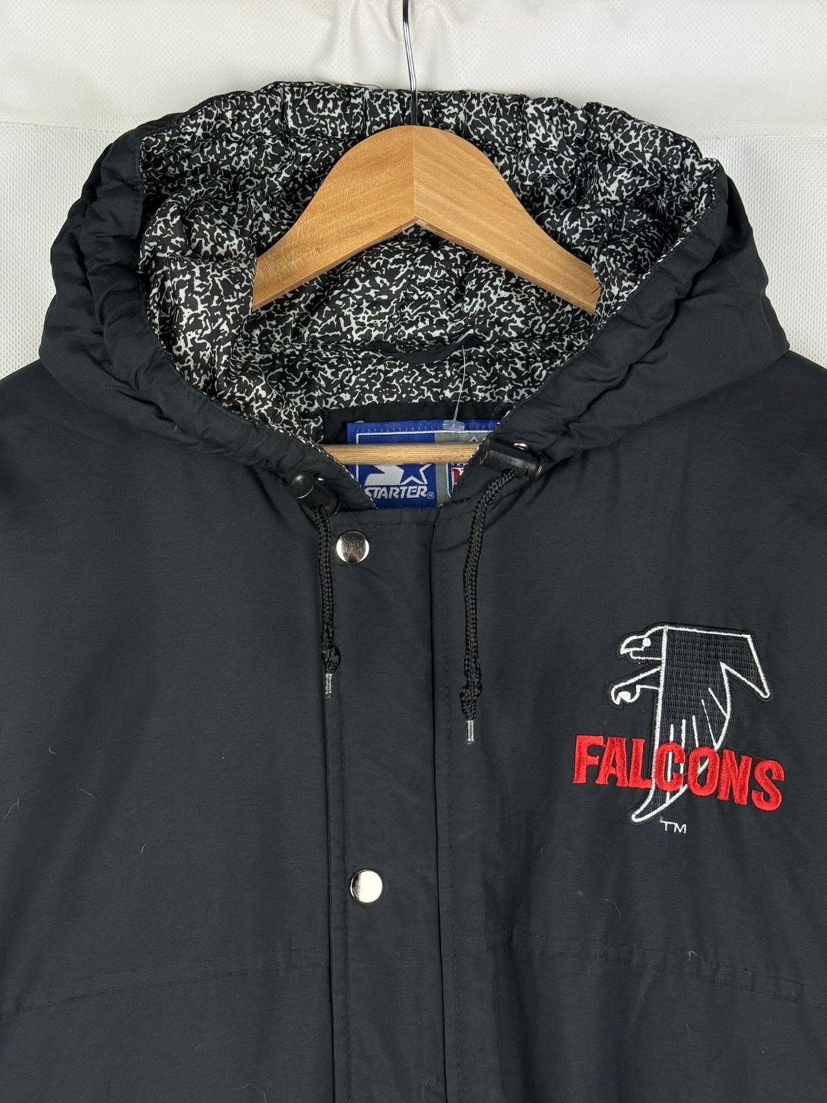 Starter Vintage Starter NFL Atlanta Falcons Hooded Bomber Jacket 90s Size US L / EU 52-54 / 3 - 8 Thumbnail