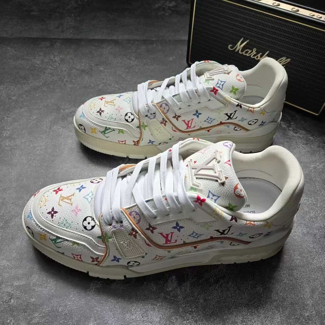 Louis Vuitton Louis Vuitton Training White Lowtop Sneakers 41 Men Size US 8.5 / EU 41-42 - 1 Thumbnail