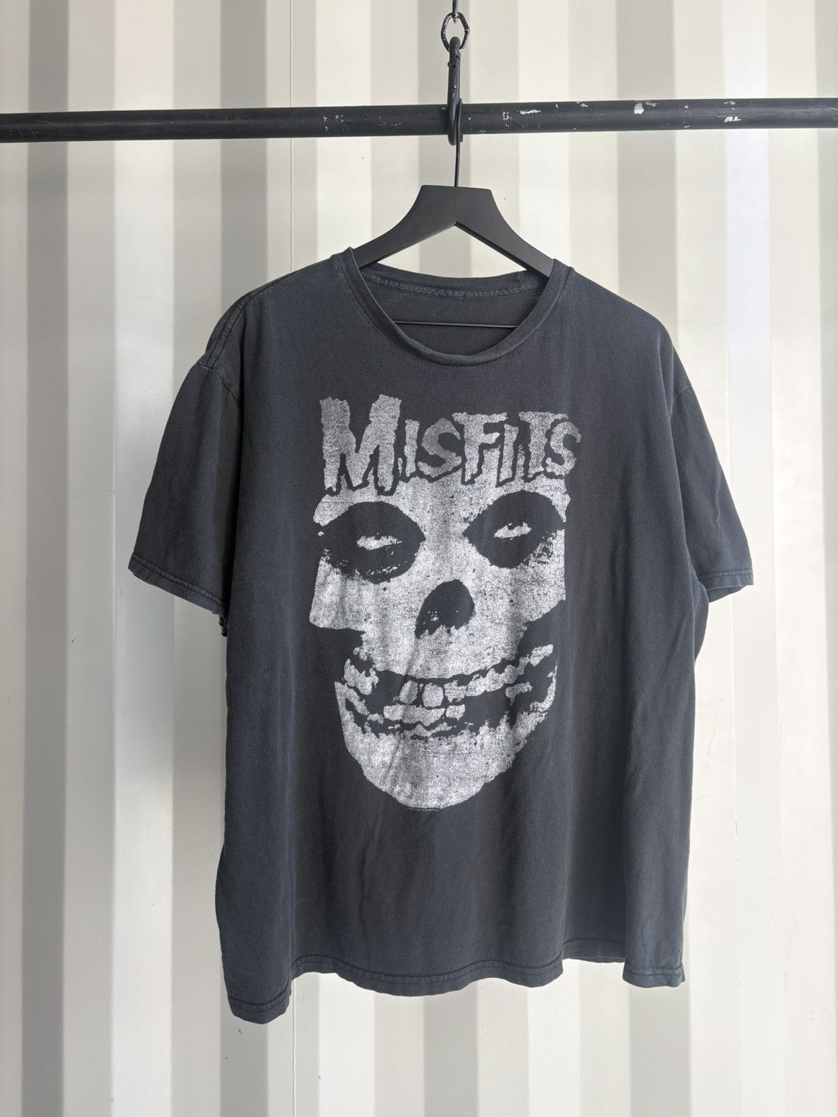 Thrashed Misfits 2015 Faded Distressed Shirt GRUNGE Band