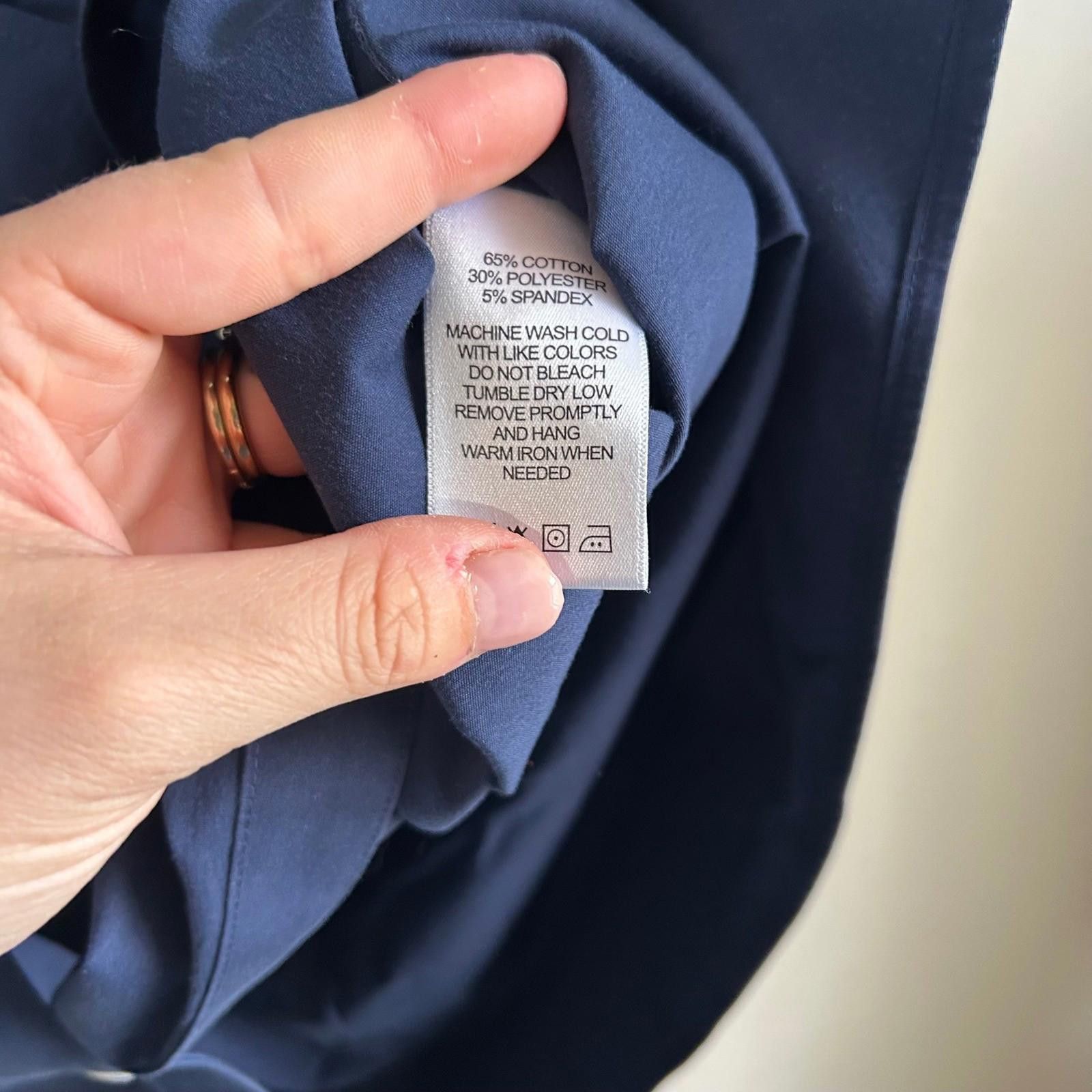 Other Foxcroft Button Down Shirt Women 24W Navy Blue Non-Iron Size 4XL / US 24-26 - 5 Thumbnail