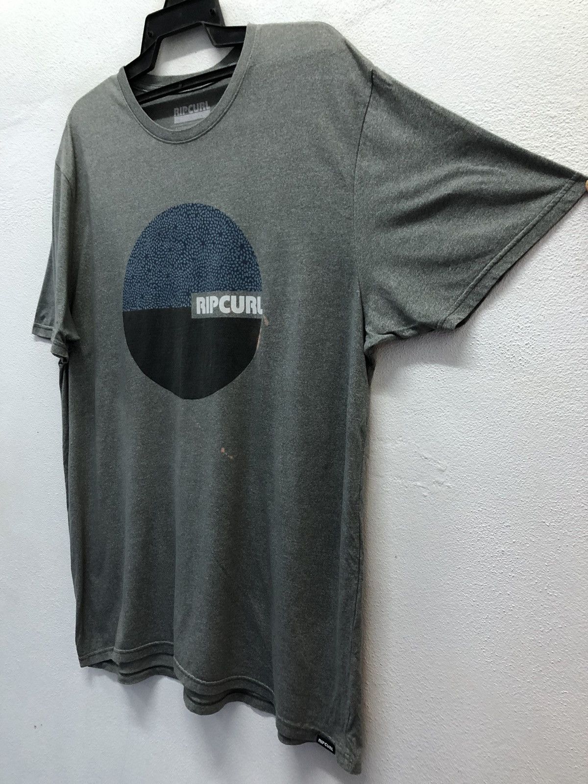 Ripcurl Vintage RIPCURL A Product Of The Search T-Shirt Size US XL / EU 56 / 4 - 6 Thumbnail