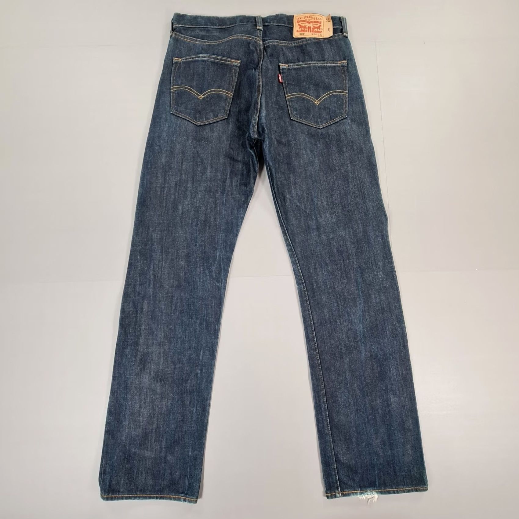 Levi's Levi's 501 Jeans Blue Regular Fit Straight Leg Button Fly Denim 34x32 Mens Vintage No 90s USA Front Pockets Comfort 100% Cotton Size US 34 / EU 50 - 6 Thumbnail