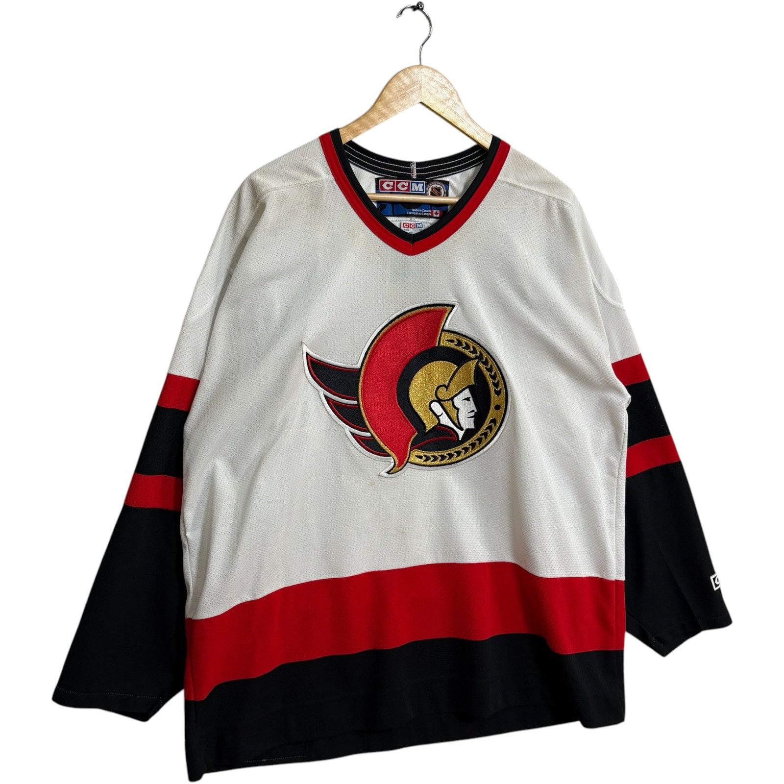Ccm Vintage CCM Ottawa Senators Team Logo NHL Jersey XL Size US XL / EU 56 / 4 - 4 Thumbnail