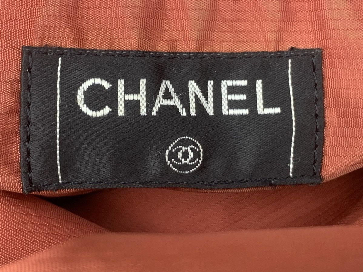 Chanel Authentic Vintage Chanel Black Nylon Tote Bag Size ONE SIZE - 21 Thumbnail
