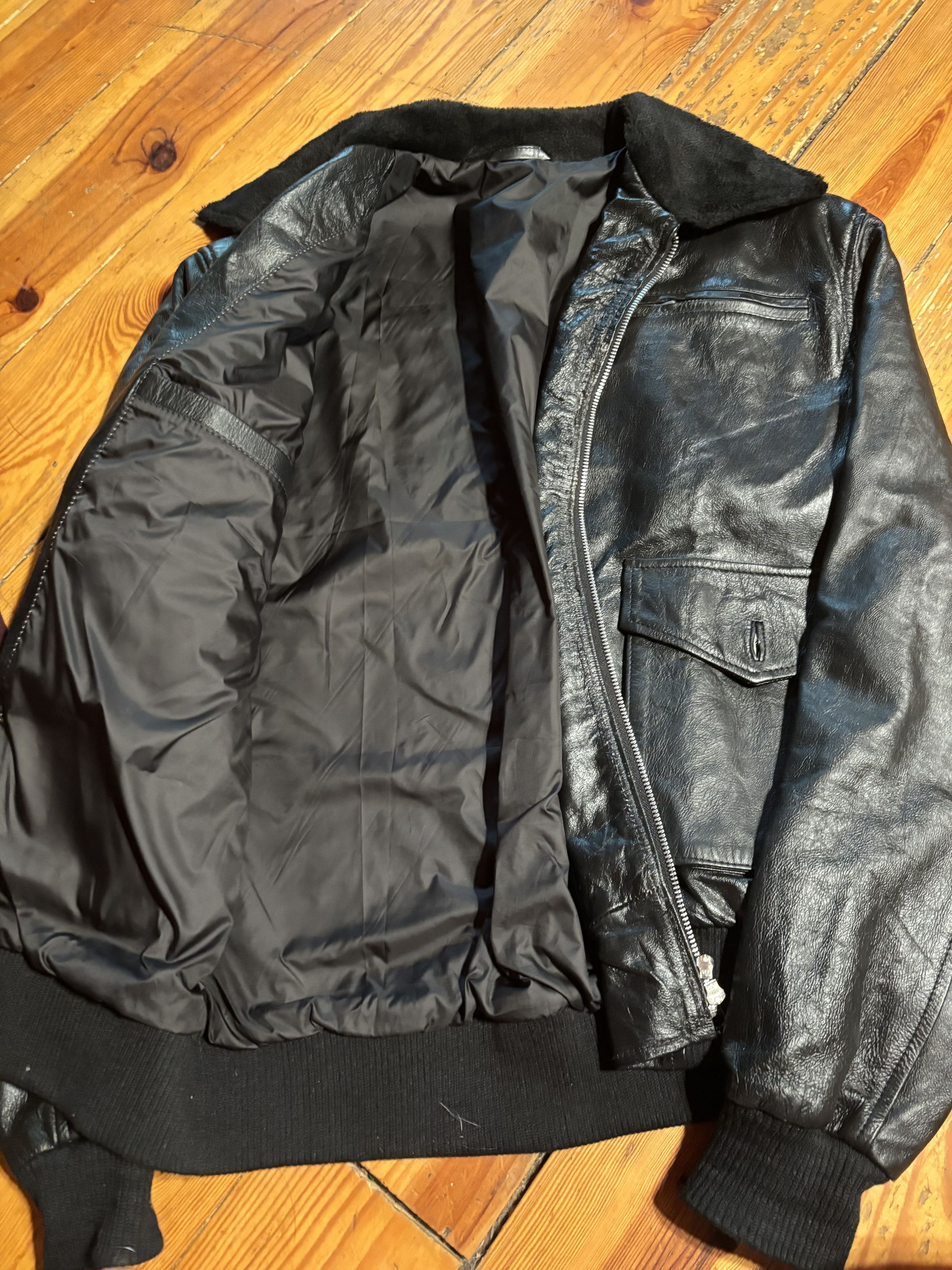 Vintage Vintage Leather Jacket Size US L / EU 52-54 / 3 - 4 Thumbnail