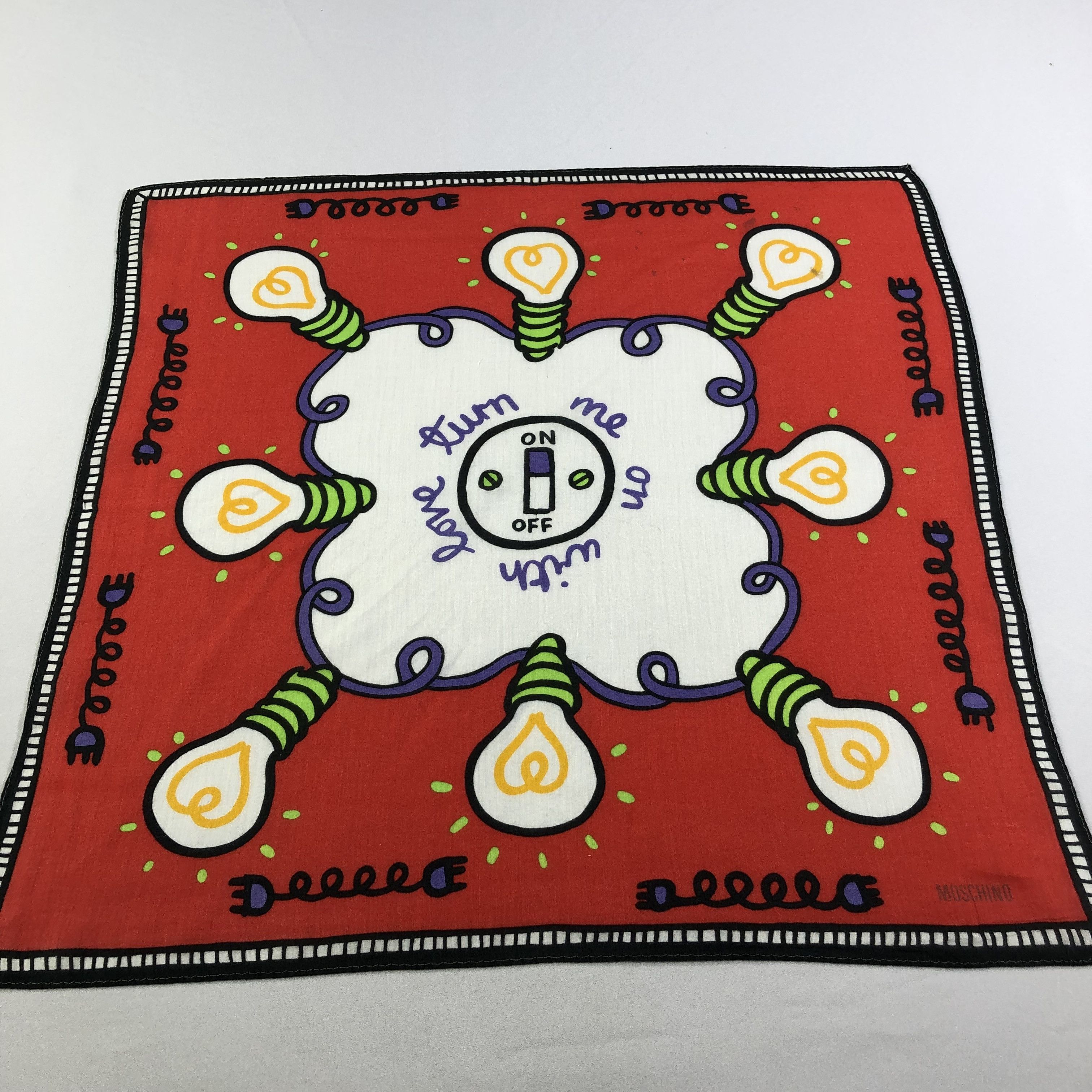 Moschino Moschino Light Bulbs Handkerchief Neckerchief Bandana H1907 Size ONE SIZE - 1 Thumbnail
