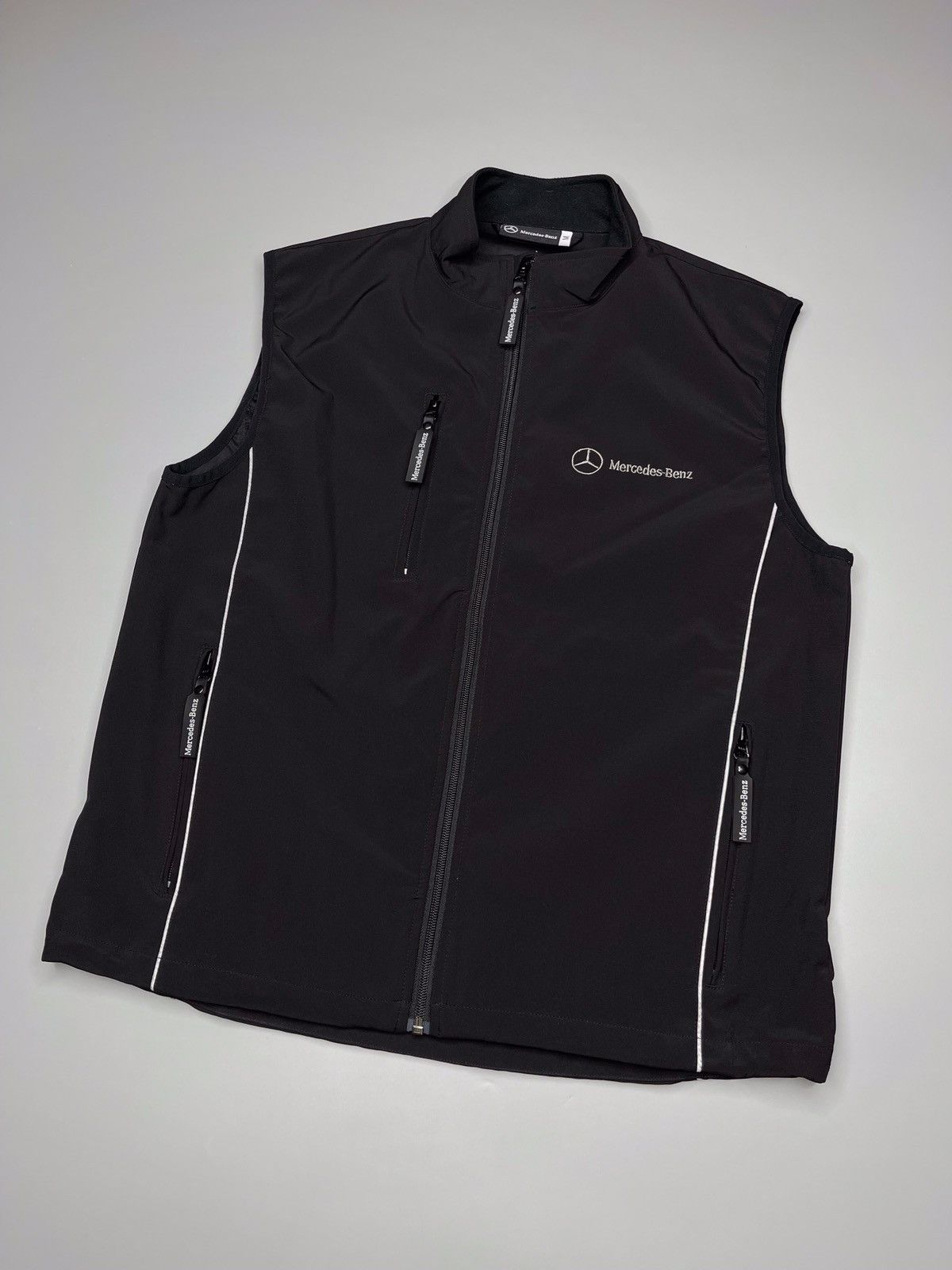 Mercedes-Benz Vintage Mercedes Benz Vest Size US M / EU 48-50 / 2 - 8 Thumbnail